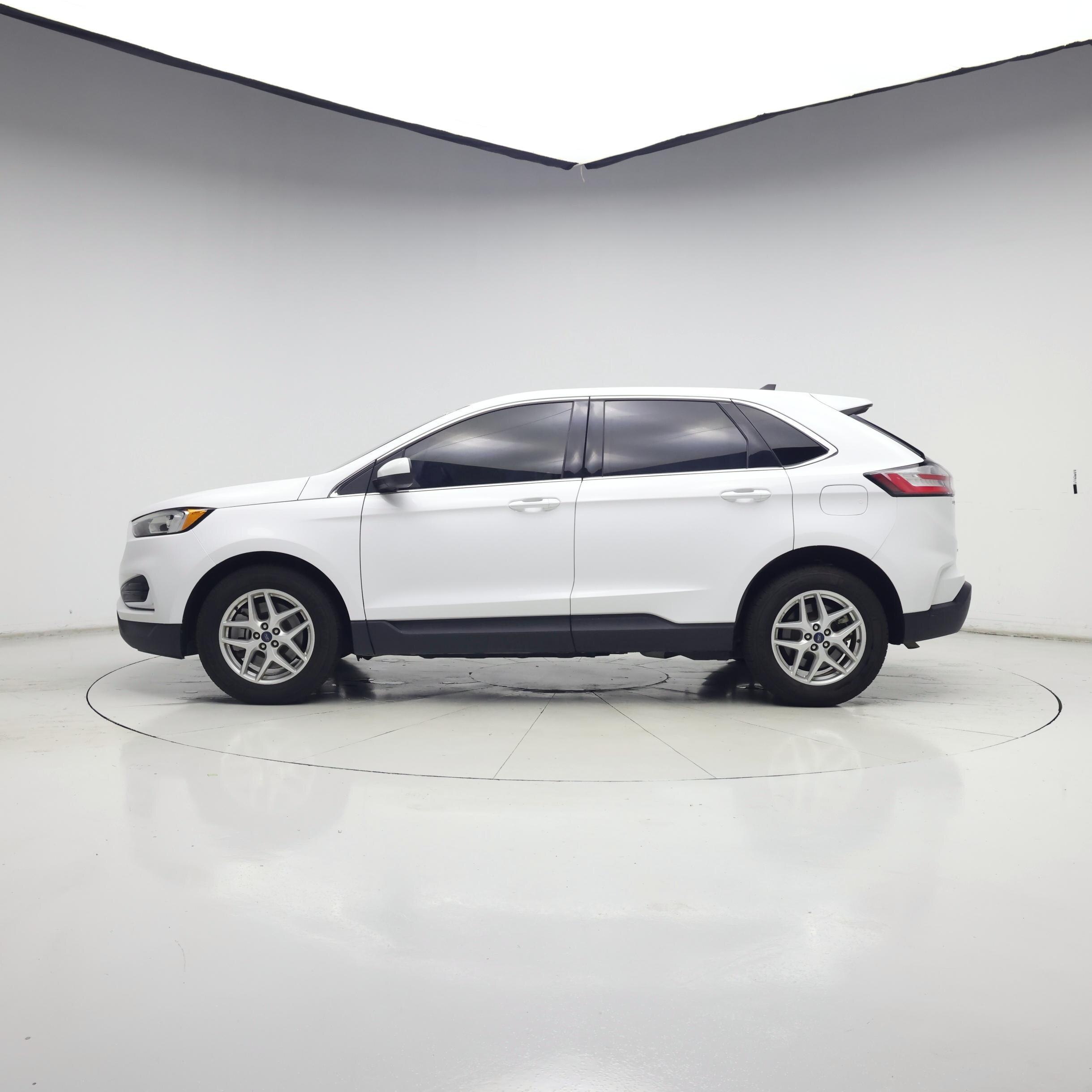 Thumbnail: 2022 Ford Edge - 3