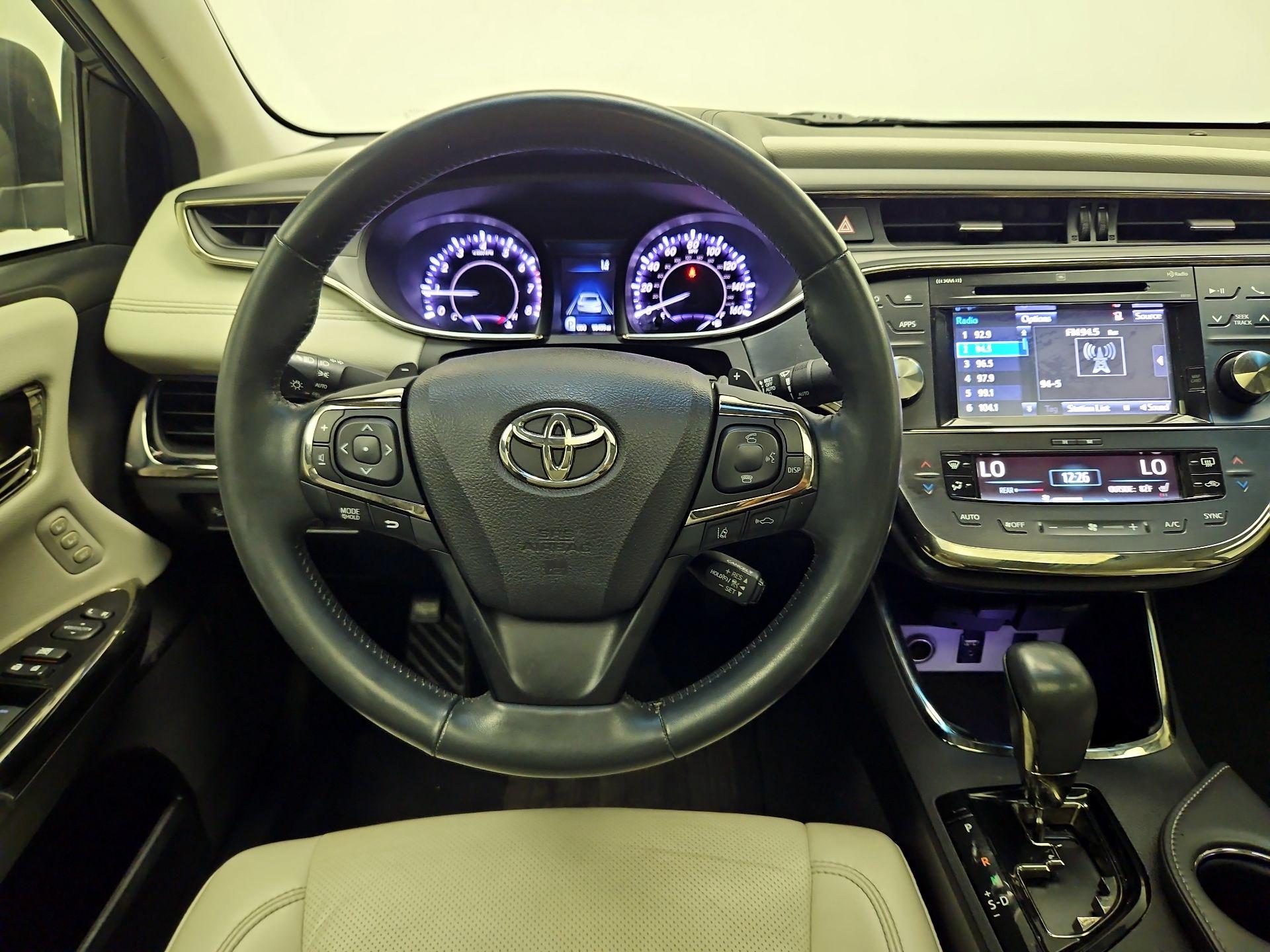 Thumbnail: 2016 Toyota Avalon - 10