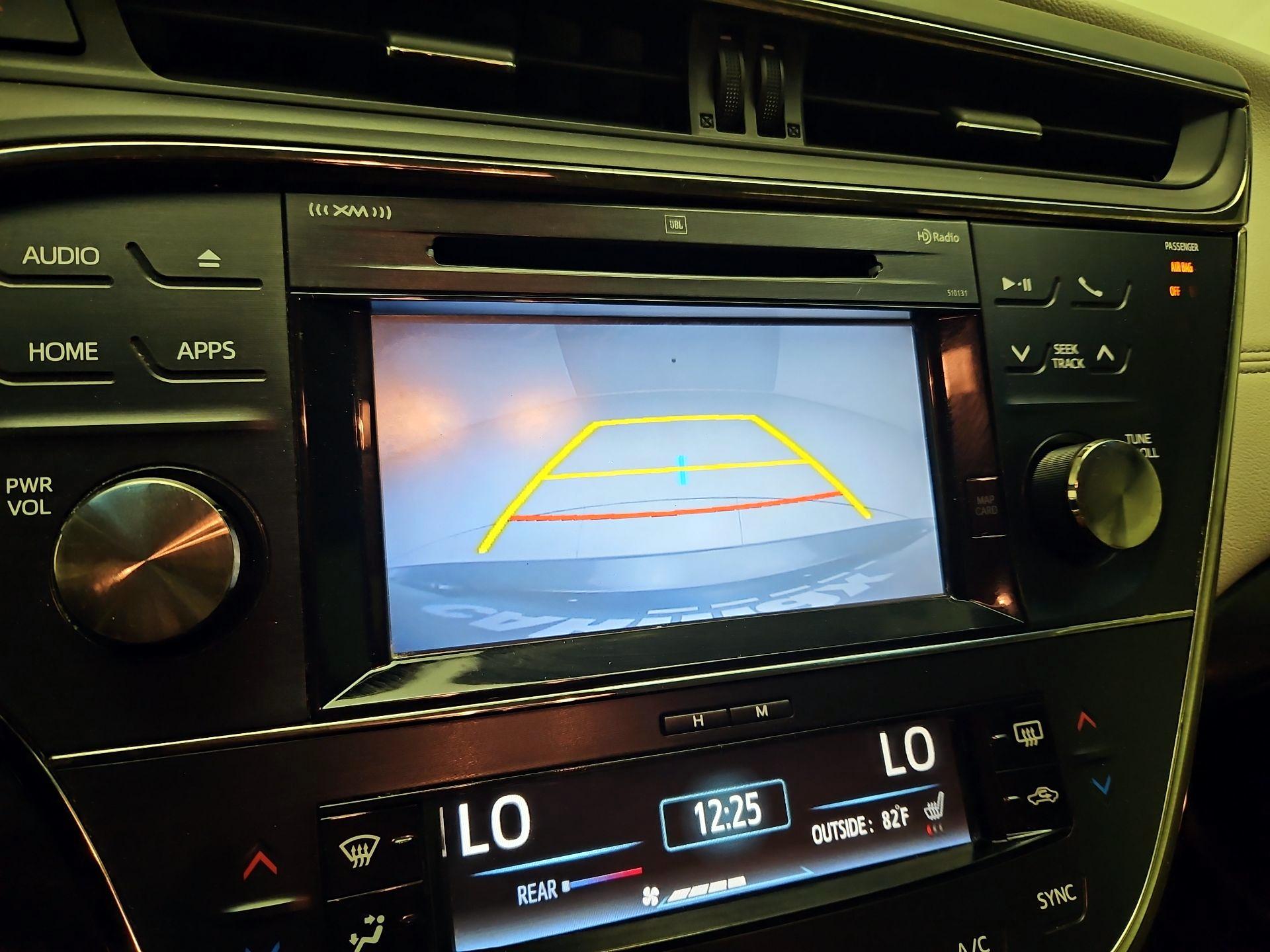 Thumbnail: 2016 Toyota Avalon - 14