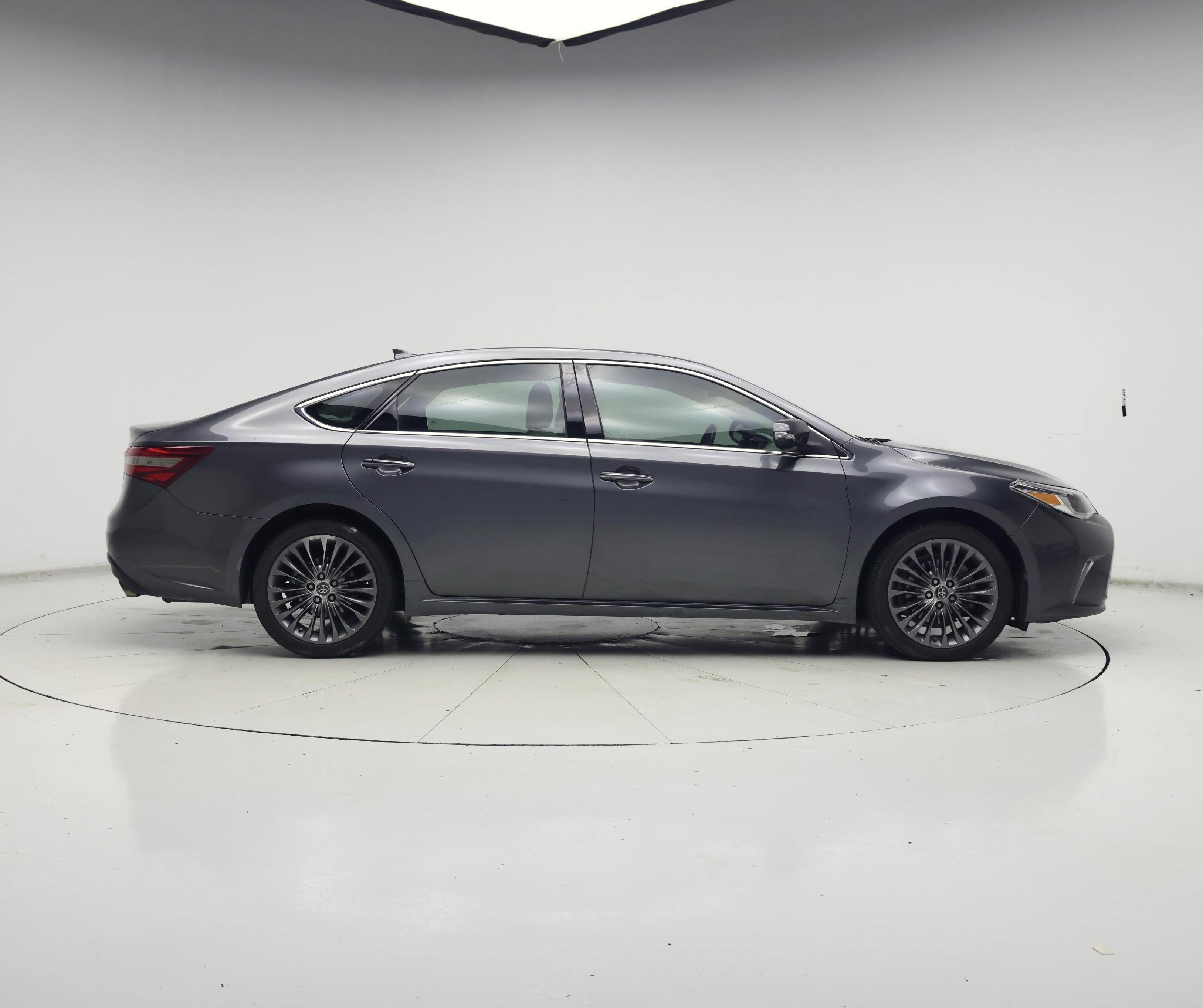 Thumbnail: 2016 Toyota Avalon - 7