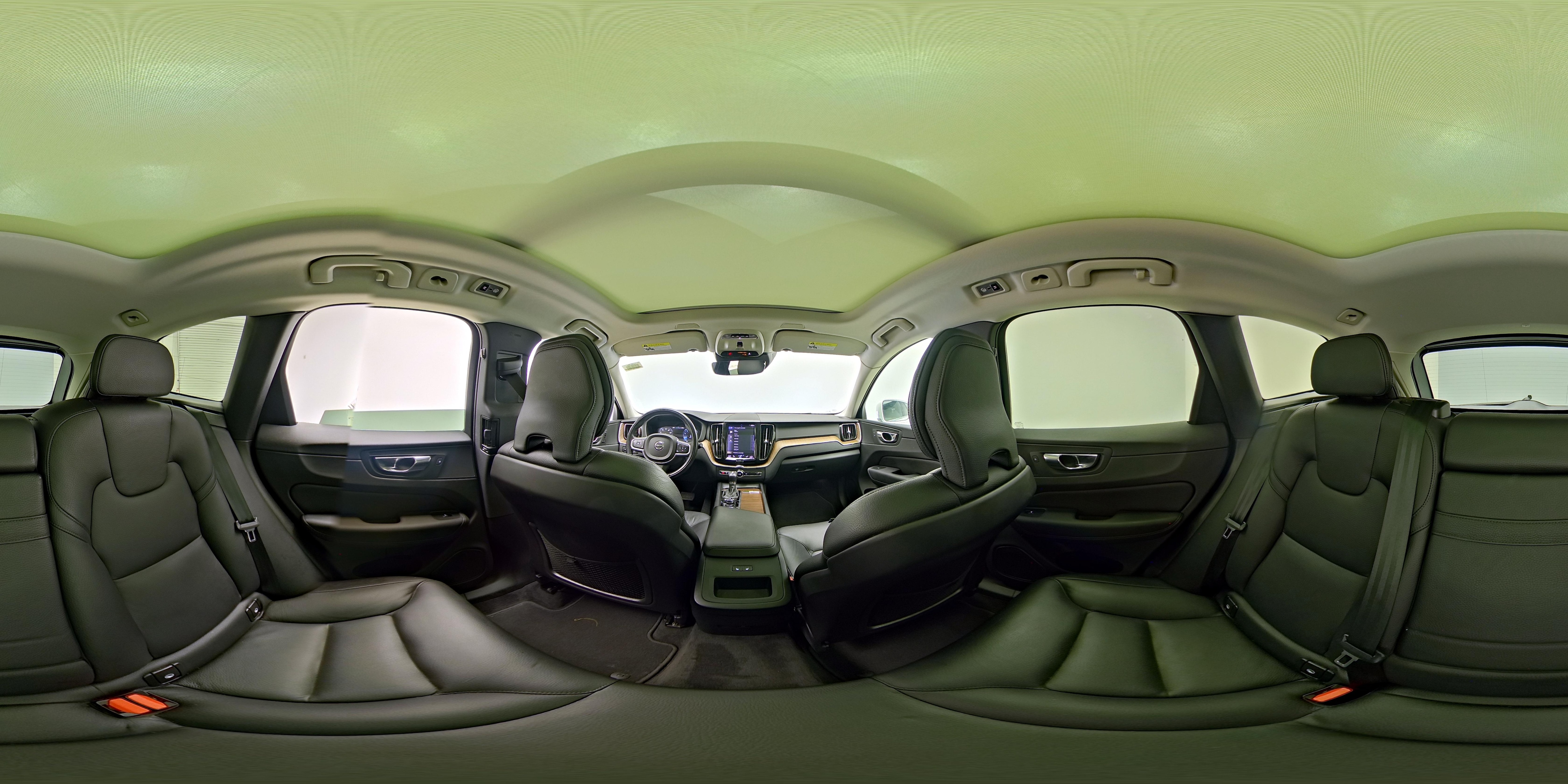 2021 Volvo XC60 Momentum - Photo 23