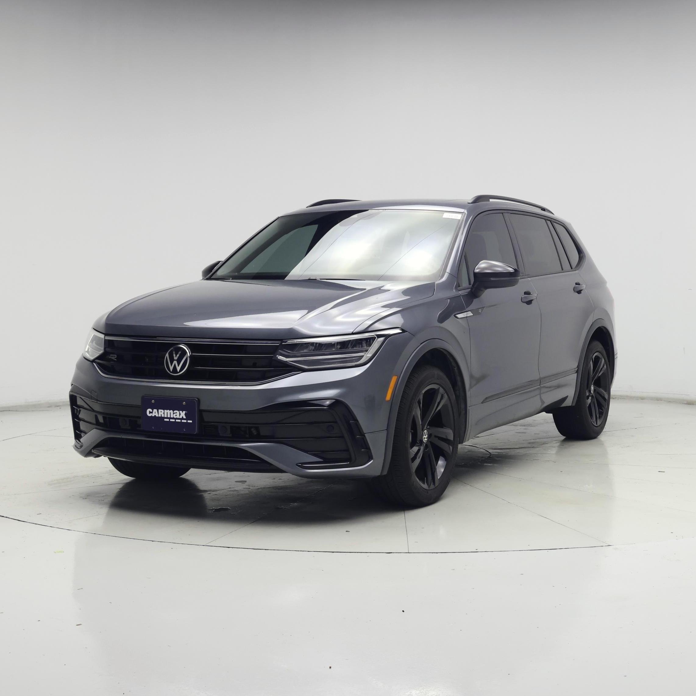 Thumbnail: 2023 Volkswagen Tiguan - 4