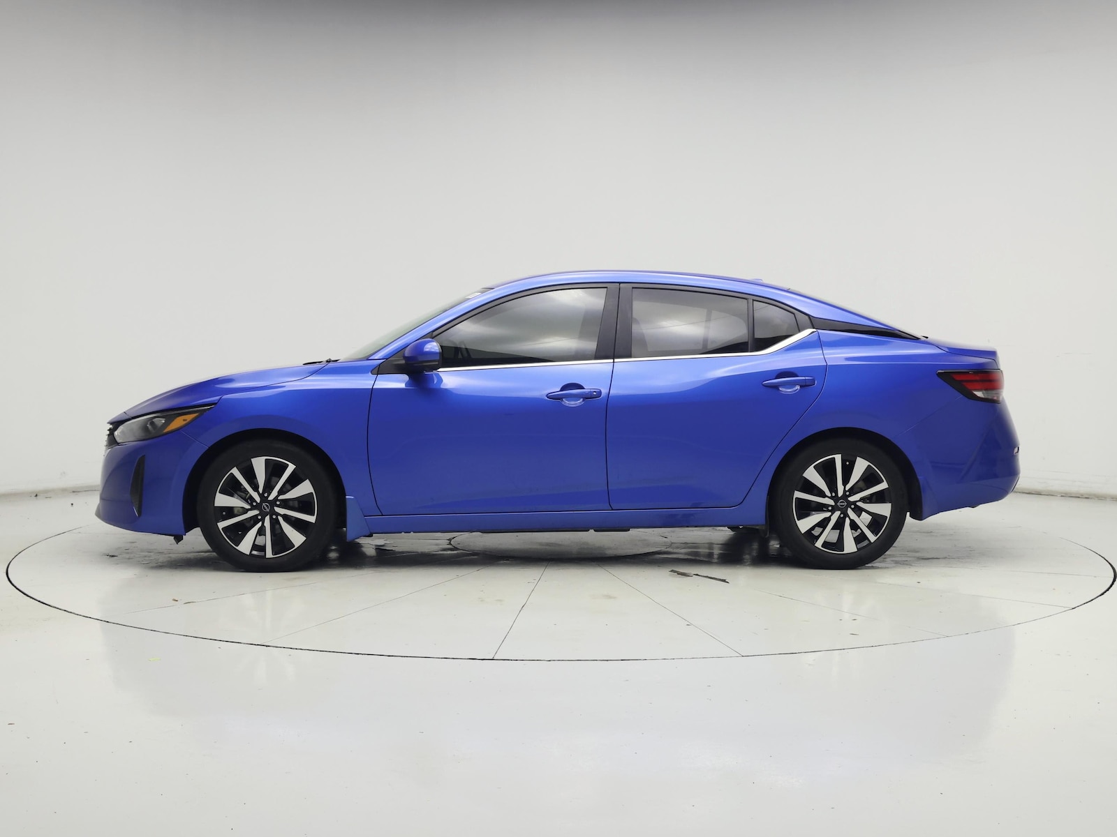 2024 Nissan Sentra SV - Photo 4