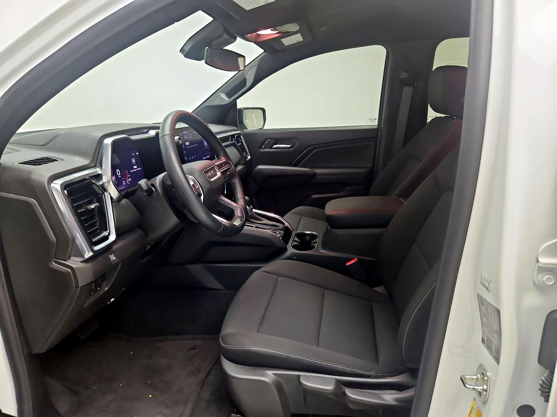 Thumbnail: 2025 GMC Canyon - 11
