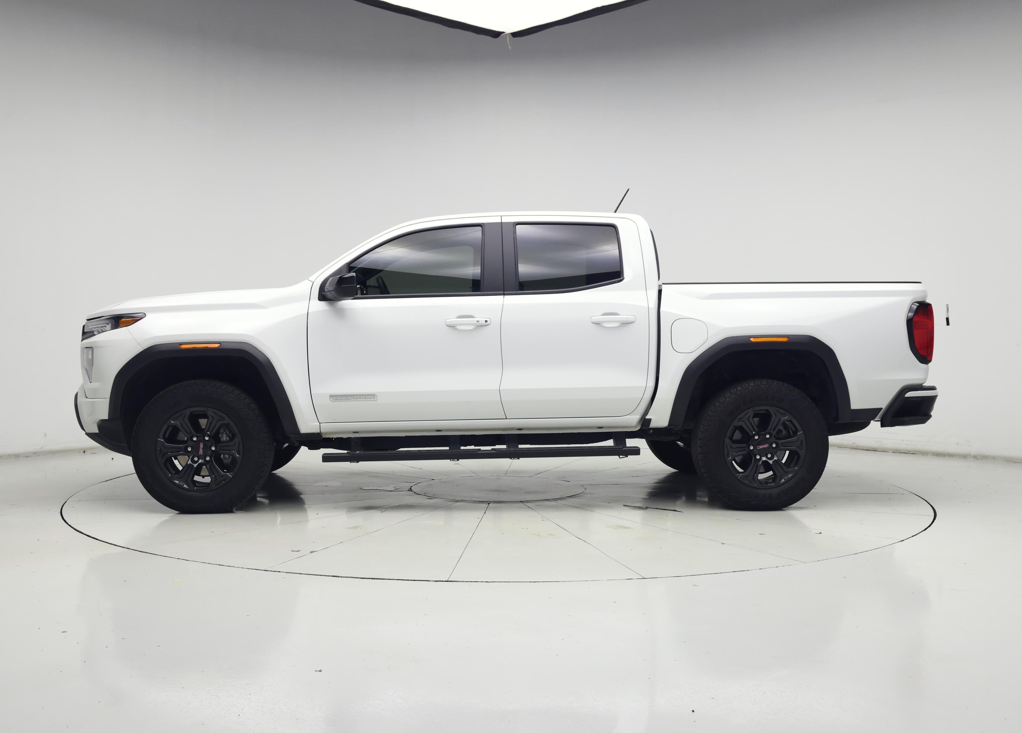 Thumbnail: 2025 GMC Canyon - 3