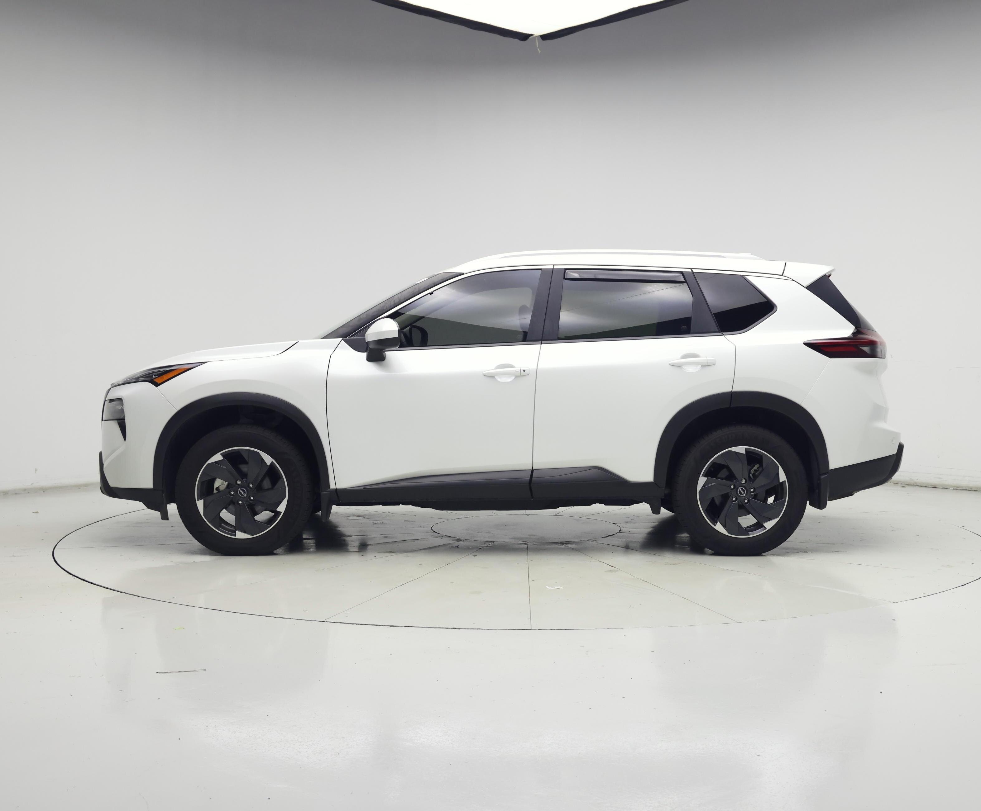 Thumbnail: 2024 Nissan Rogue - 3