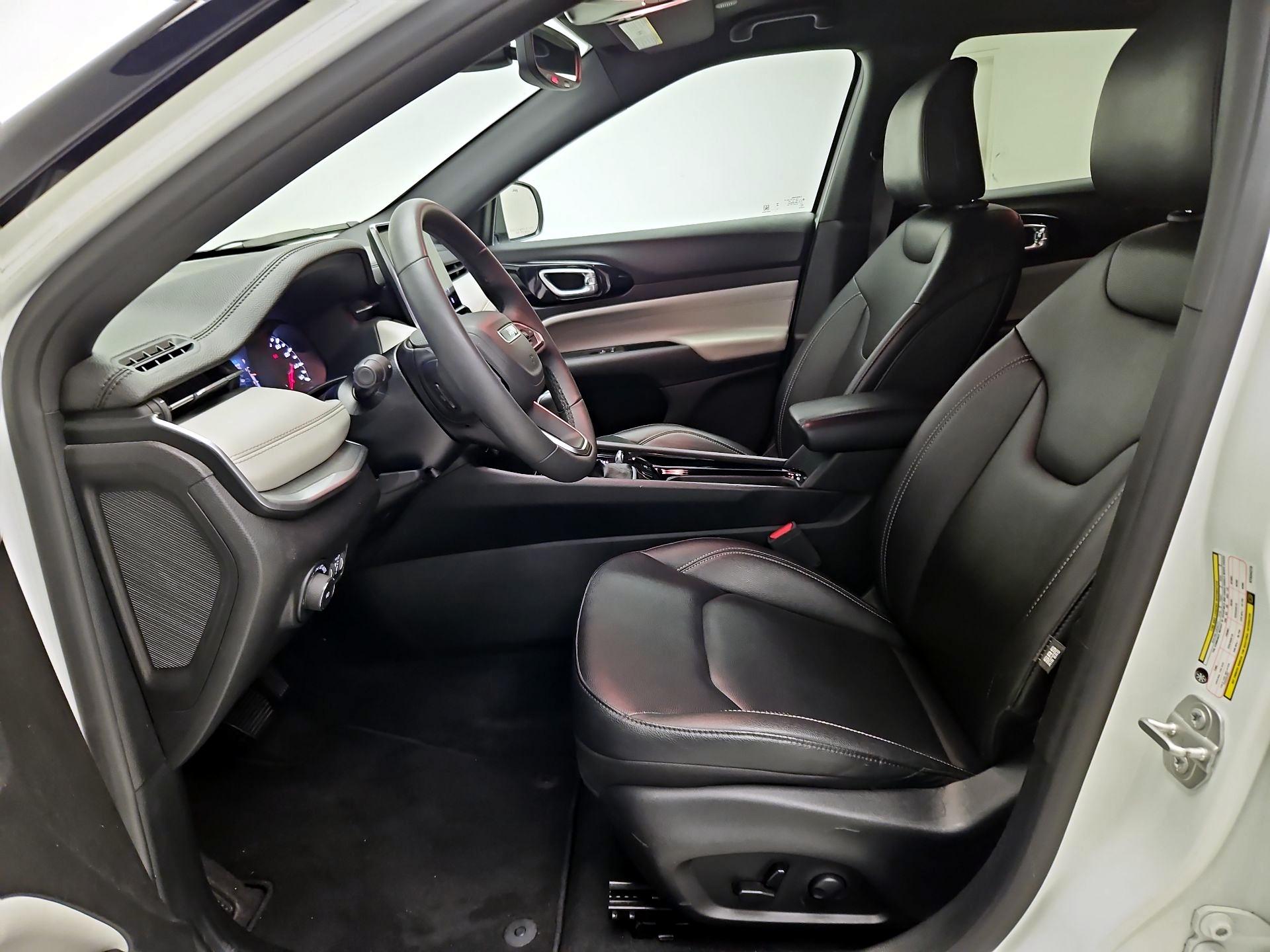 Thumbnail: 2025 Jeep Compass - 11