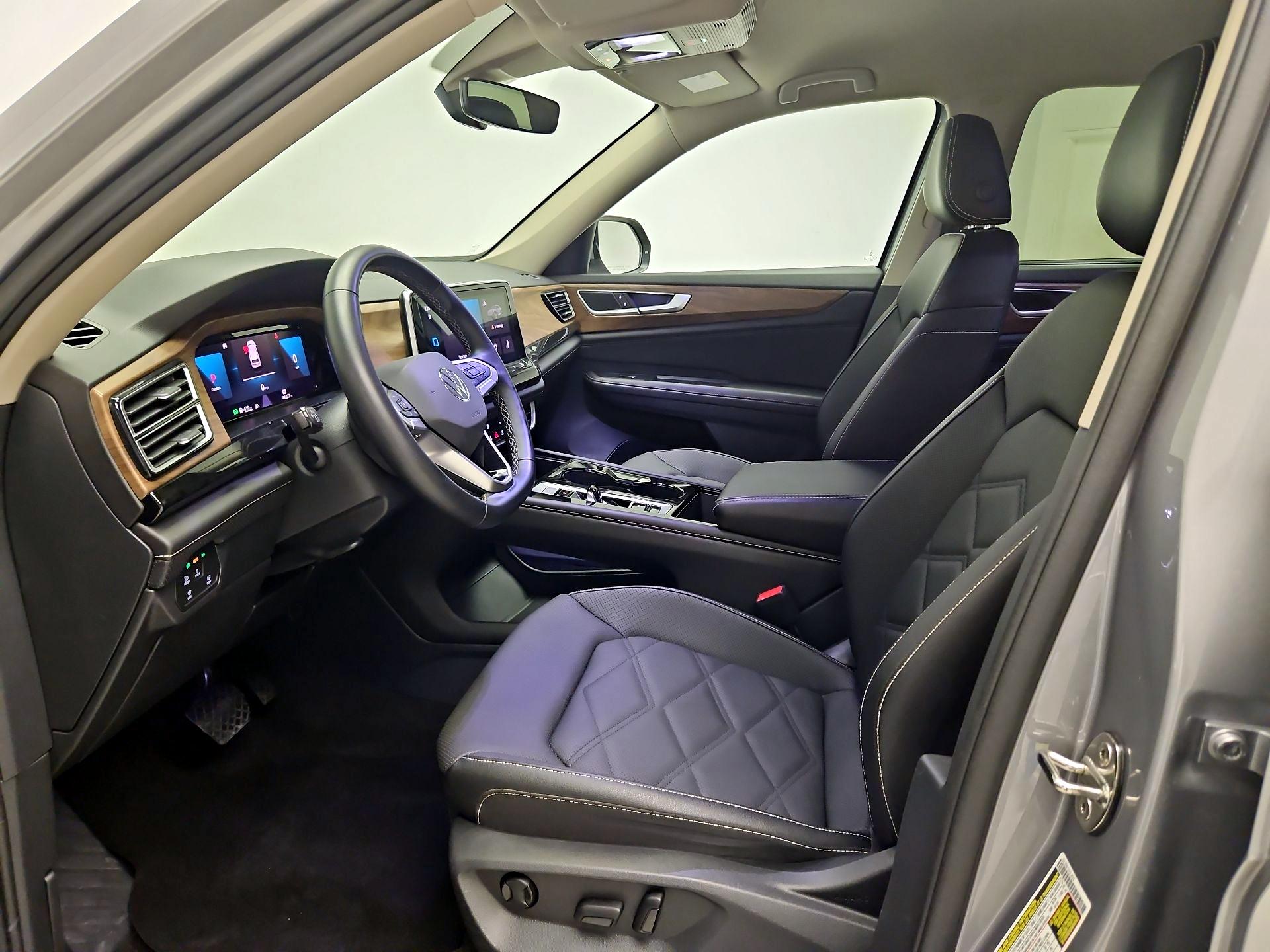 Thumbnail: 2025 Volkswagen Atlas - 11