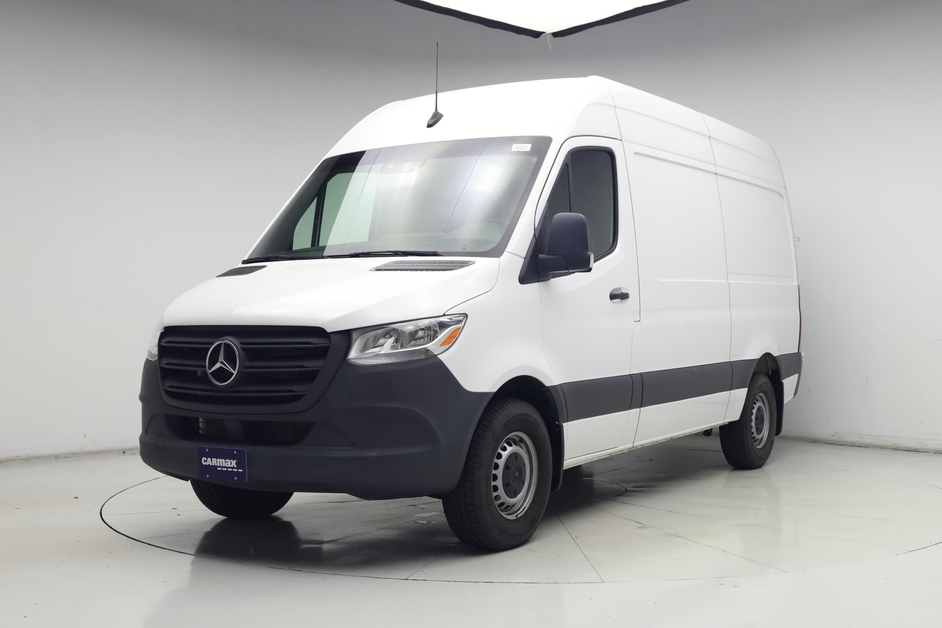 Thumbnail: 2024 Mercedes-Benz Sprinter - 4