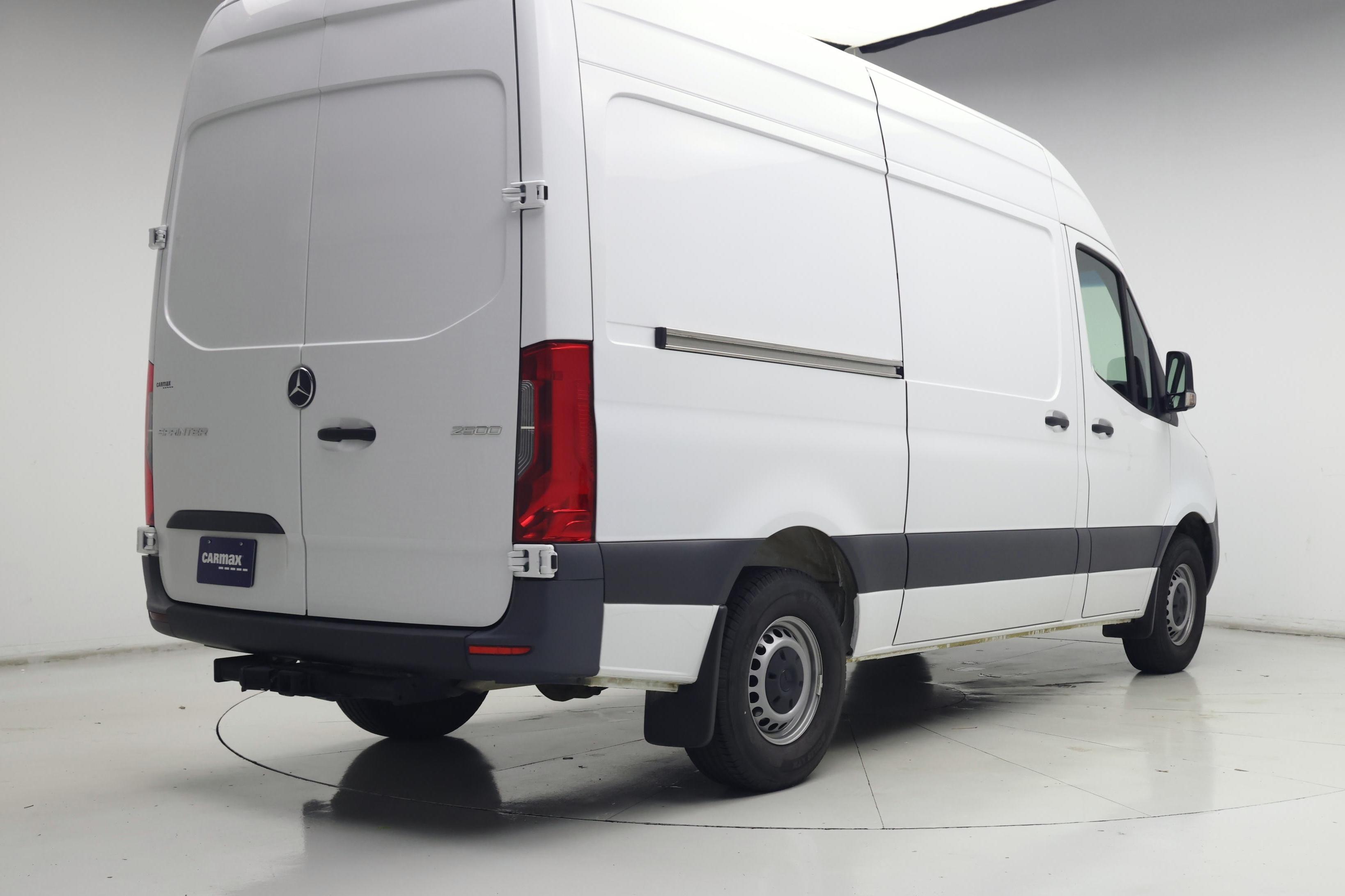 Thumbnail: 2024 Mercedes-Benz Sprinter - 8