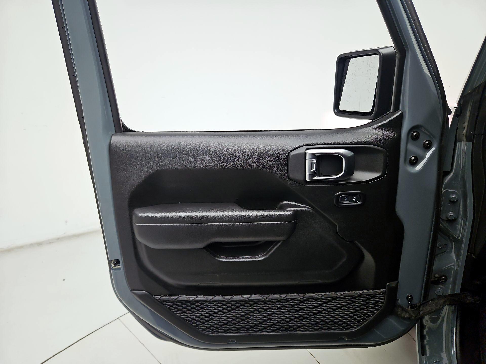 Thumbnail: 2025 Jeep Wrangler - 12