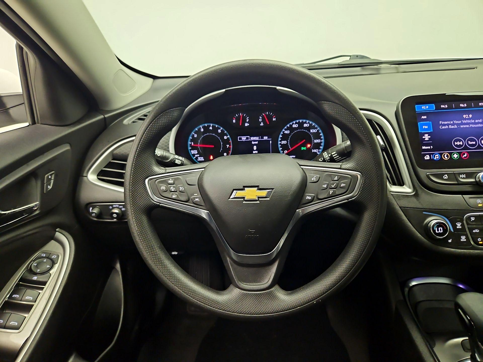 Thumbnail: 2024 Chevrolet Malibu - 10