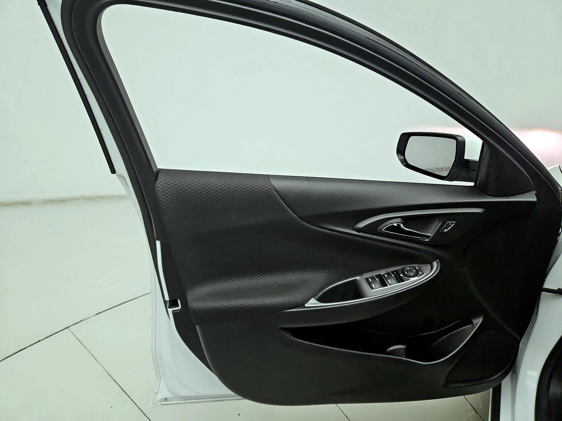 Thumbnail: 2024 Chevrolet Malibu - 12
