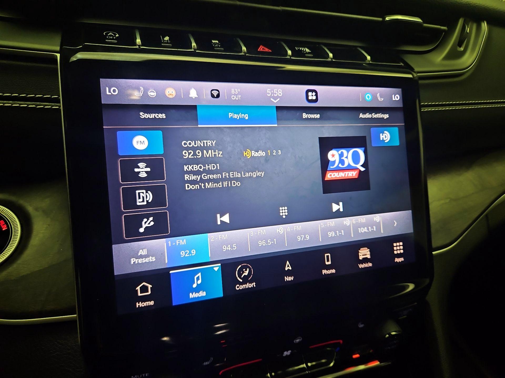 Thumbnail: 2023 Jeep Grand Cherokee L - 16