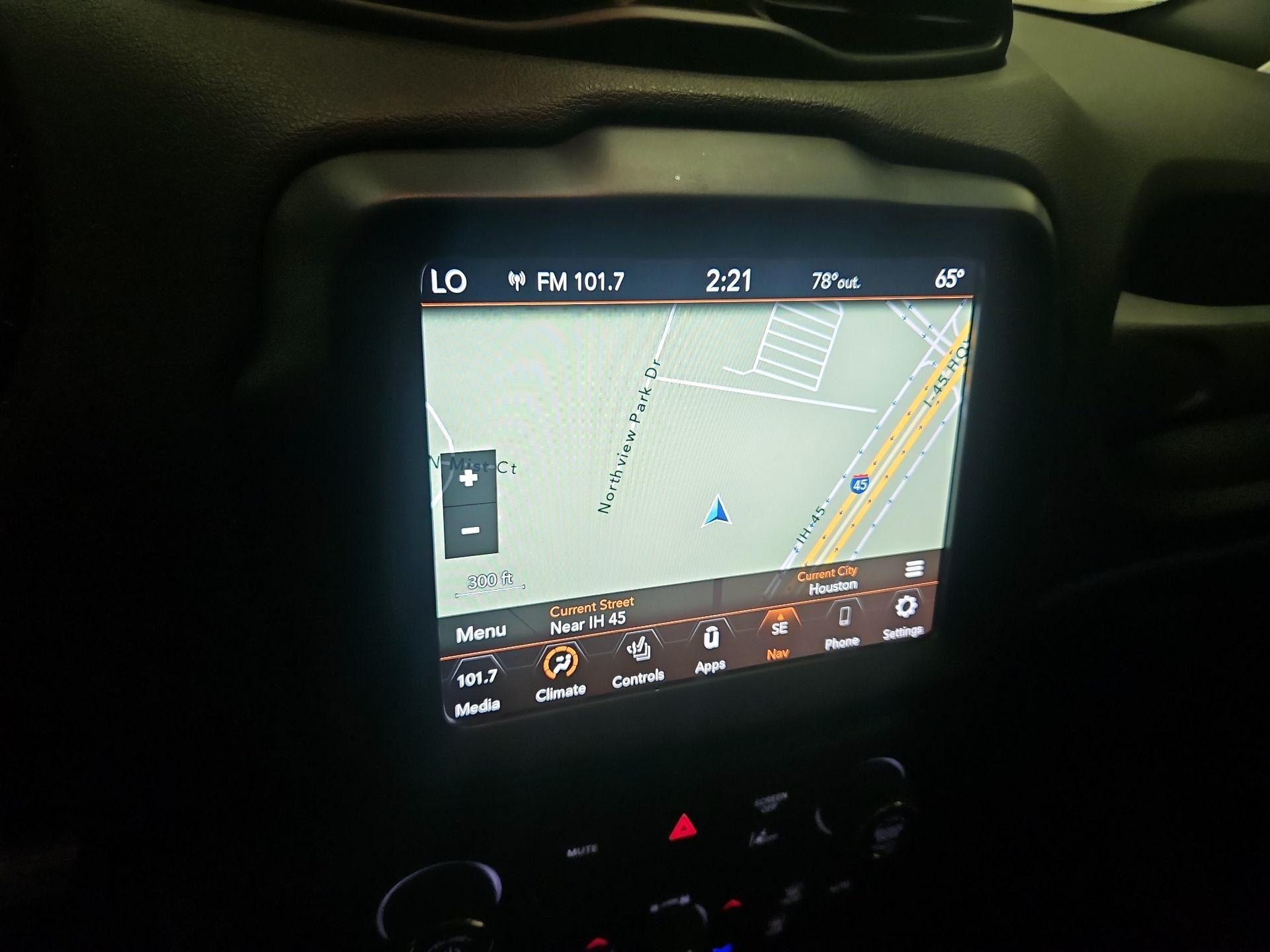 Thumbnail: 2022 Jeep Renegade - 14