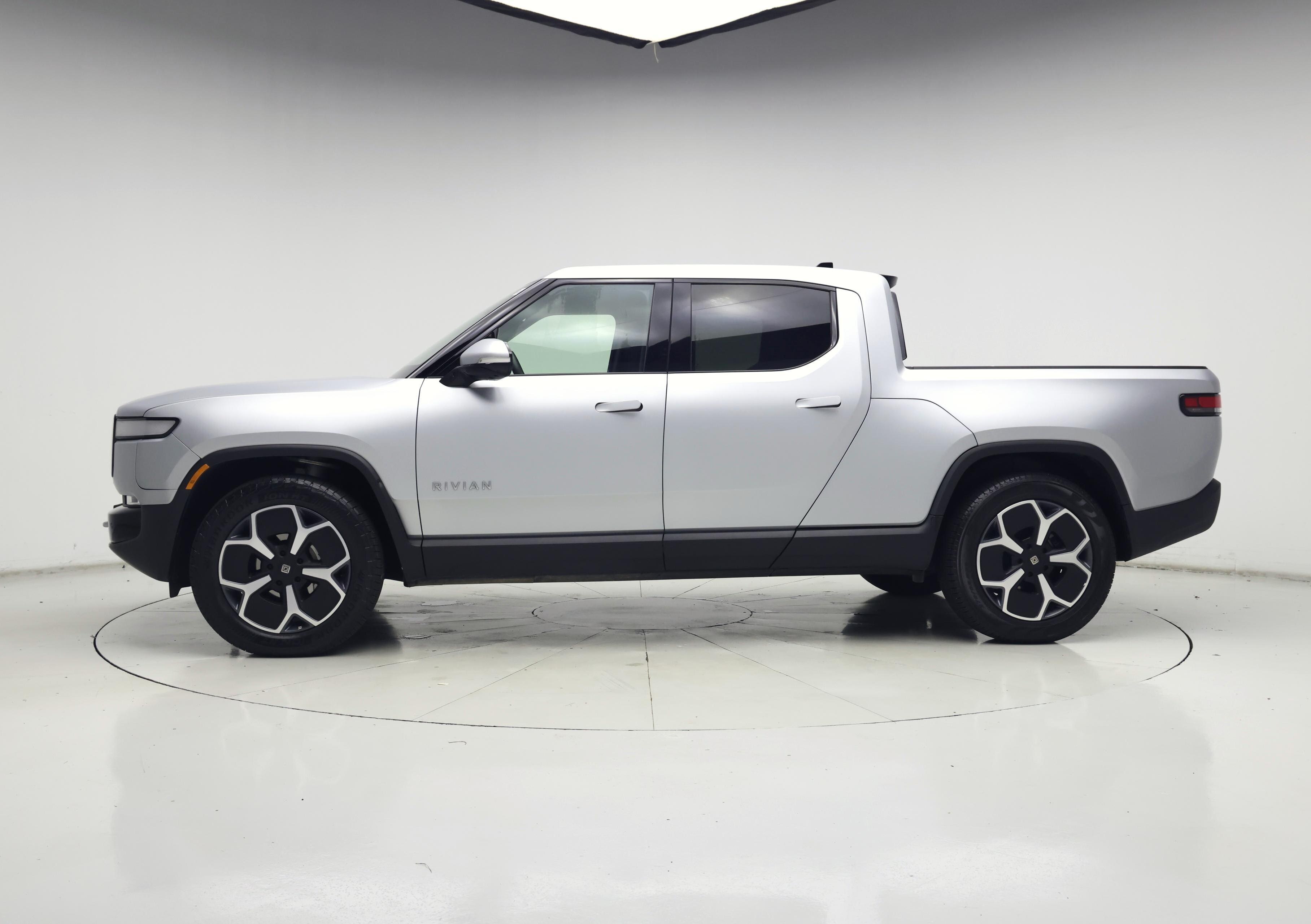 Thumbnail: 2024 Rivian R1T - 3