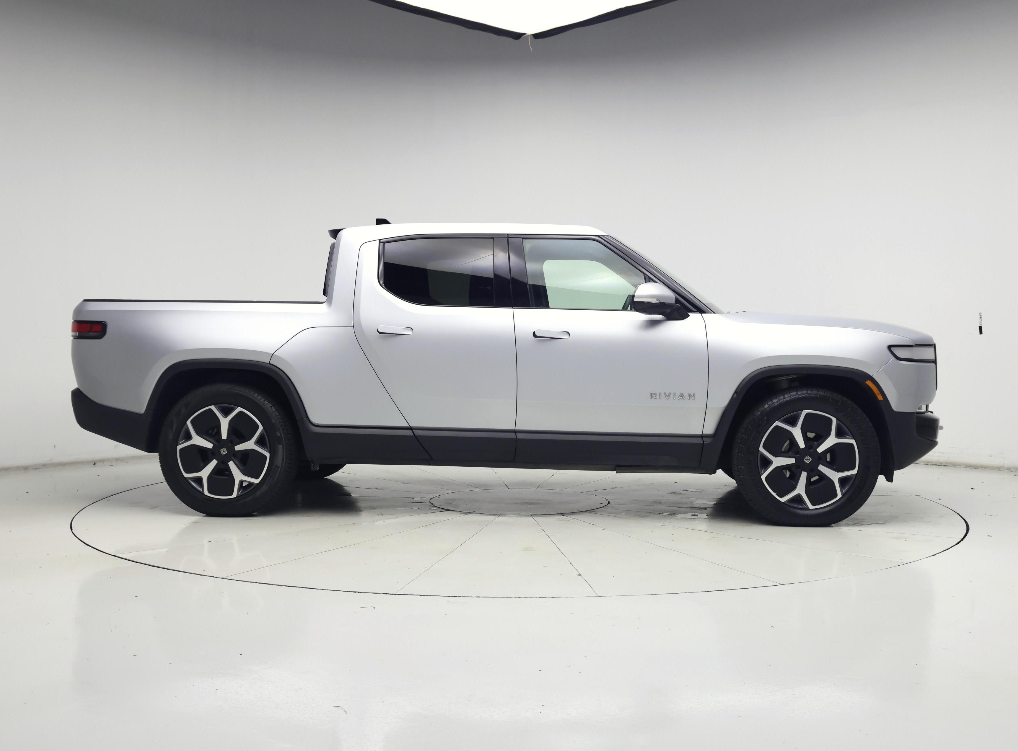 Thumbnail: 2024 Rivian R1T - 7