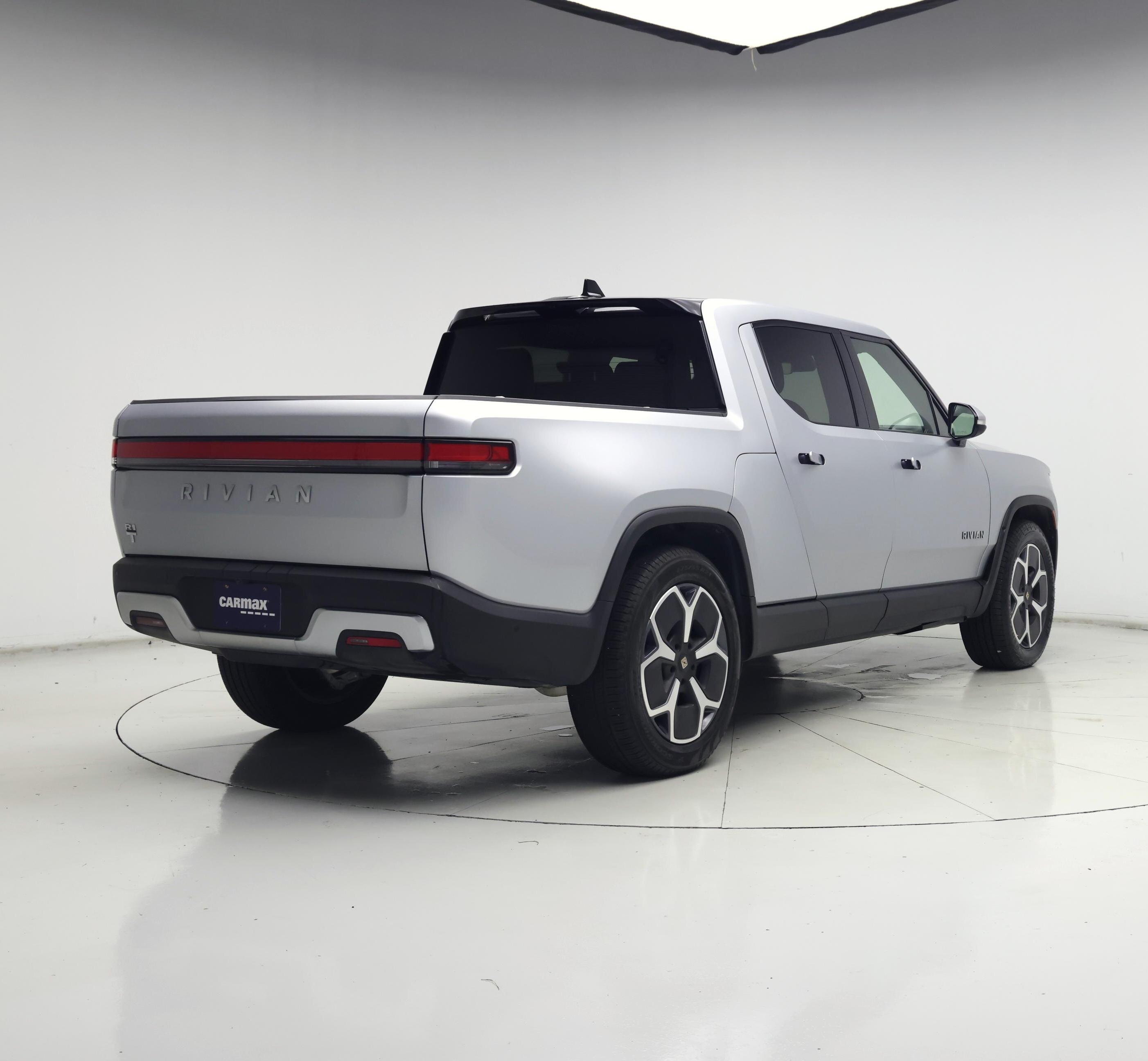Thumbnail: 2024 Rivian R1T - 8