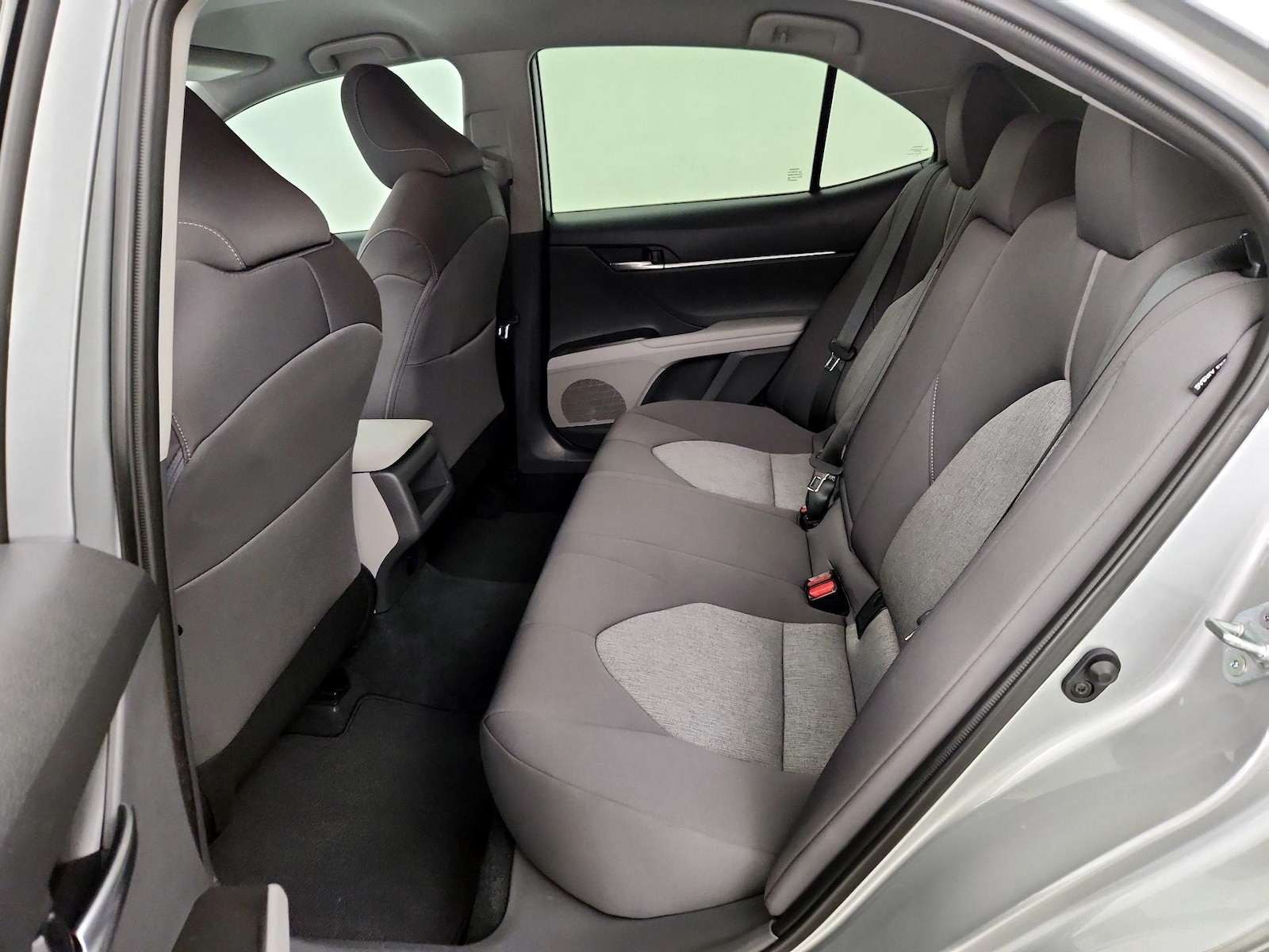 2023 Toyota Camry LE - Photo 20