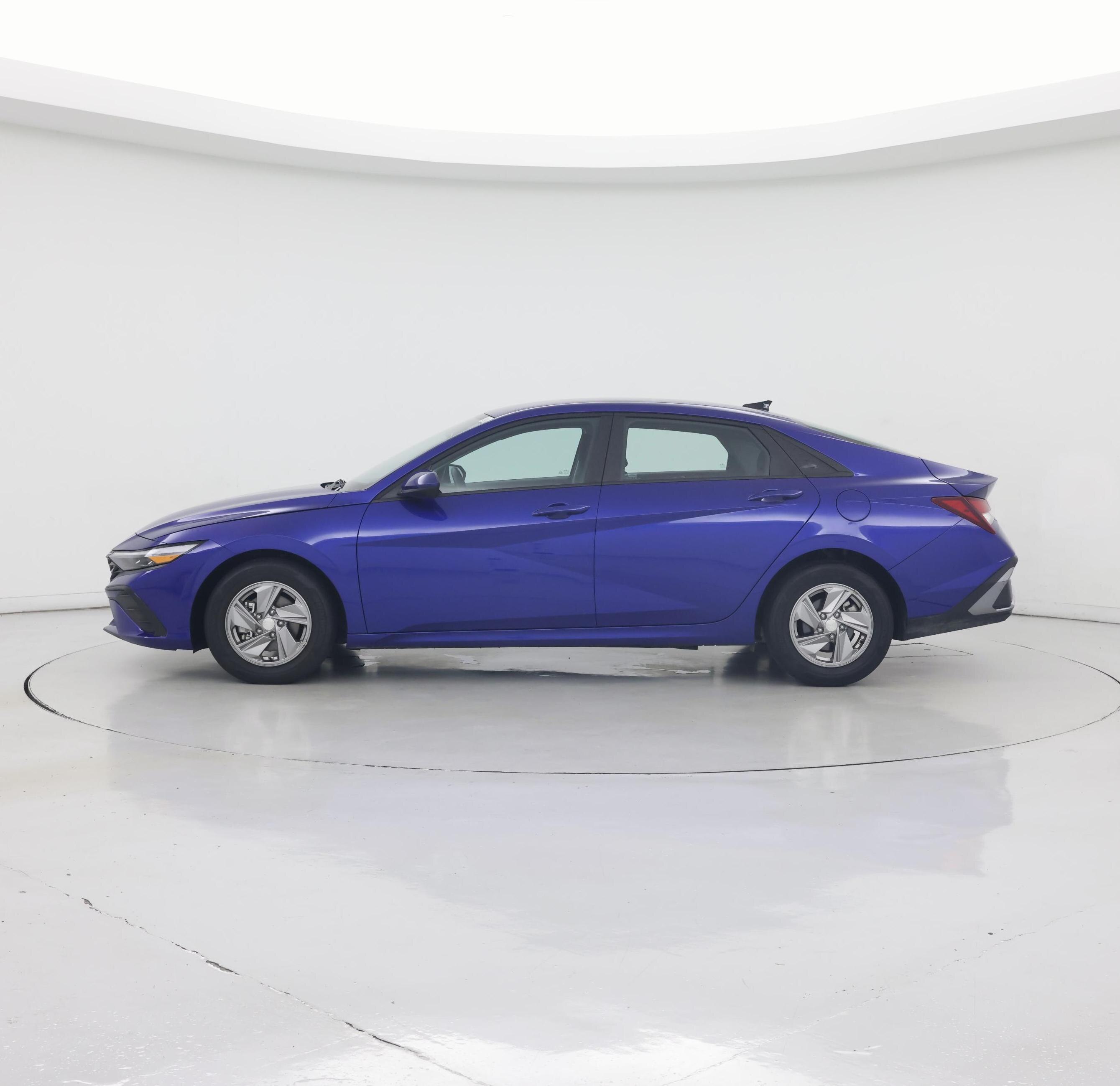 Thumbnail: 2024 Hyundai Elantra - 3
