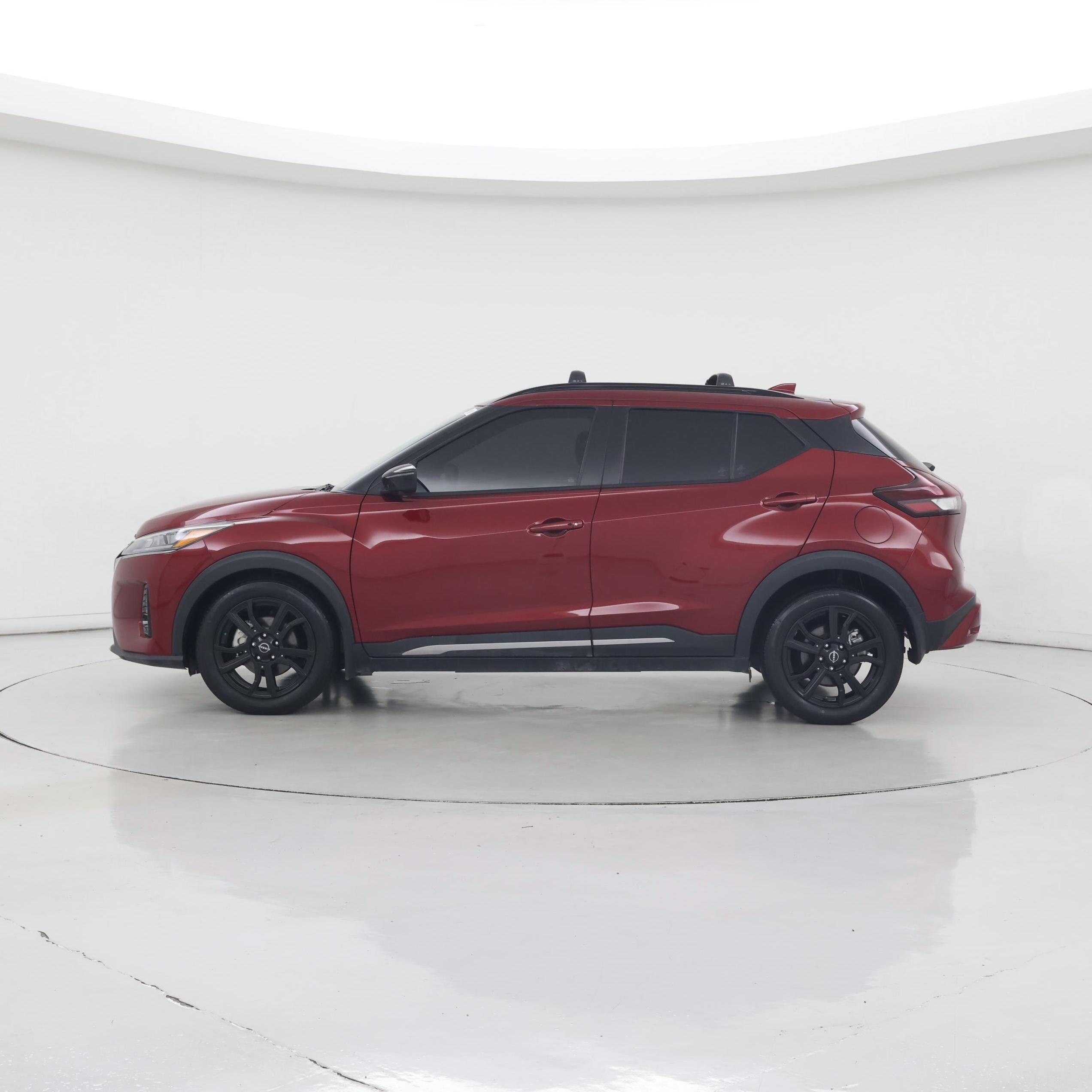 Thumbnail: 2023 Nissan Kicks - 3