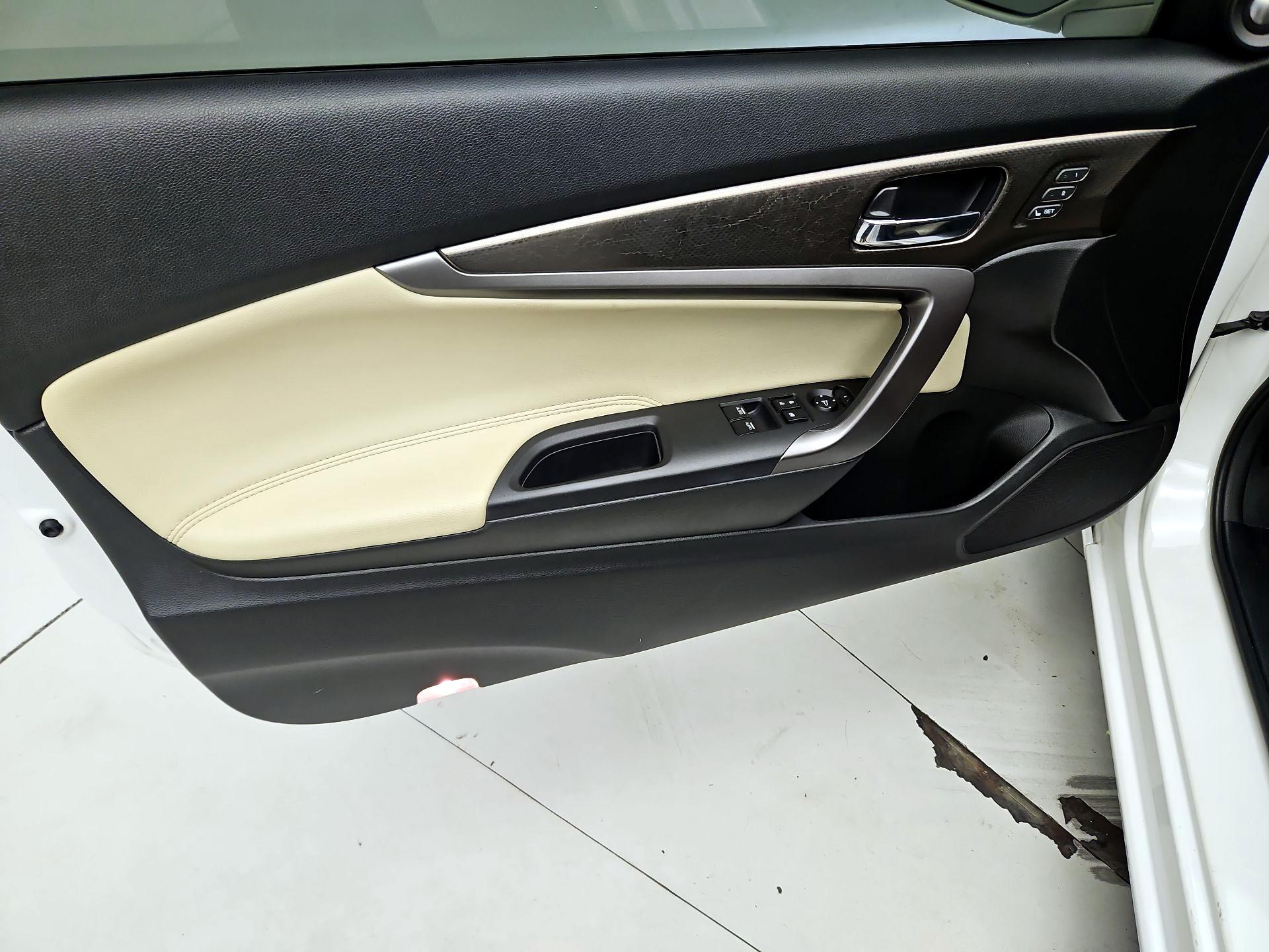 Thumbnail: 2016 Honda Accord - 12