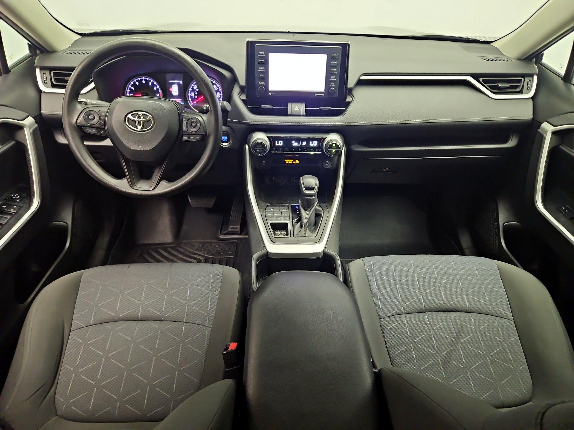 Thumbnail: 2022 Toyota RAV4 - 9