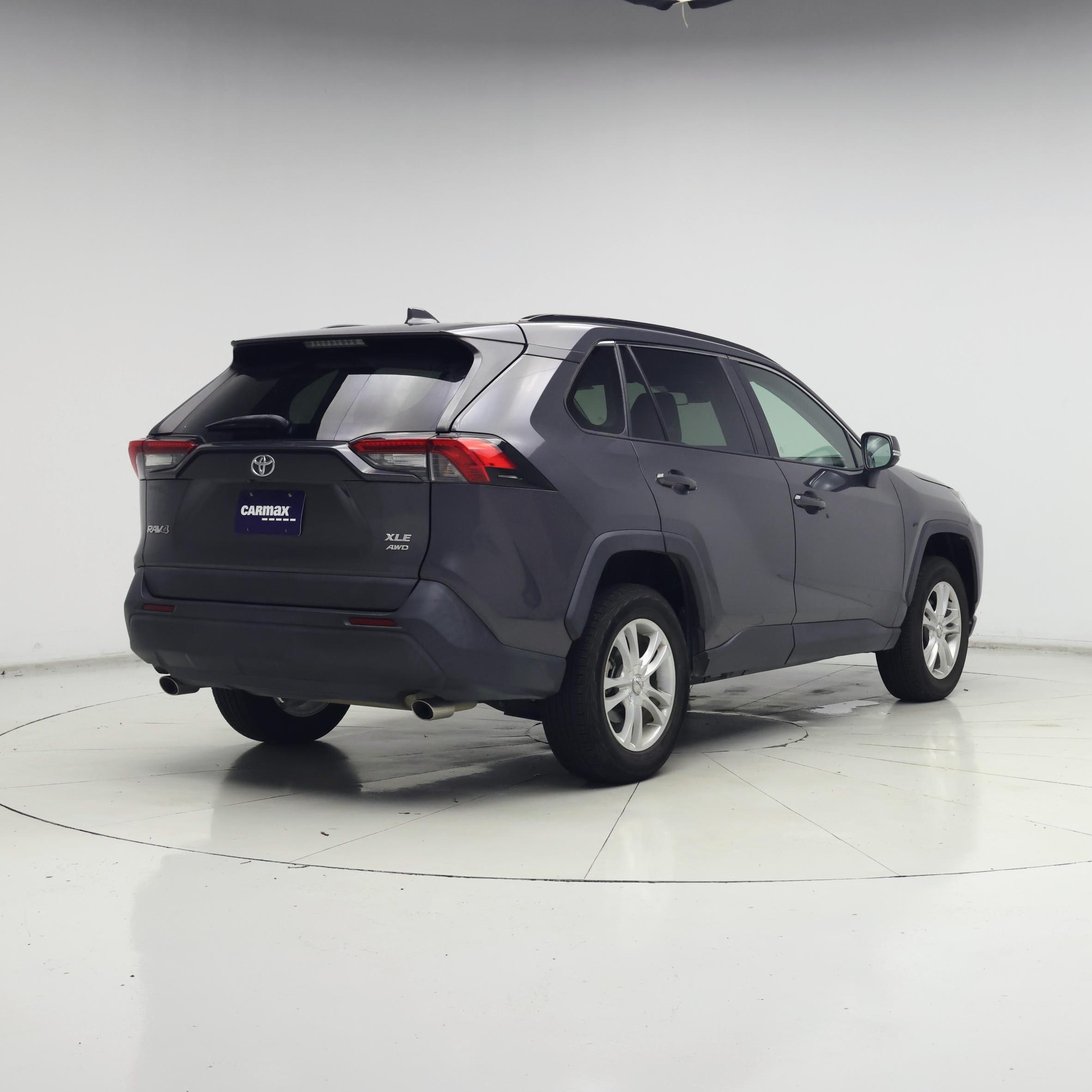Thumbnail: 2022 Toyota RAV4 - 8