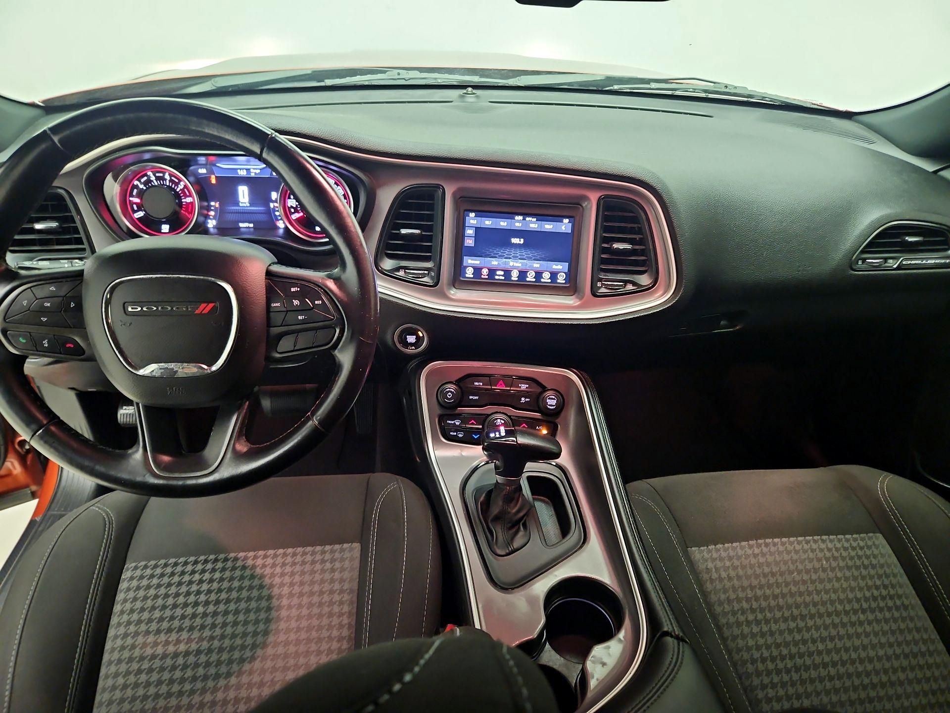 Thumbnail: 2022 Dodge Challenger - 9