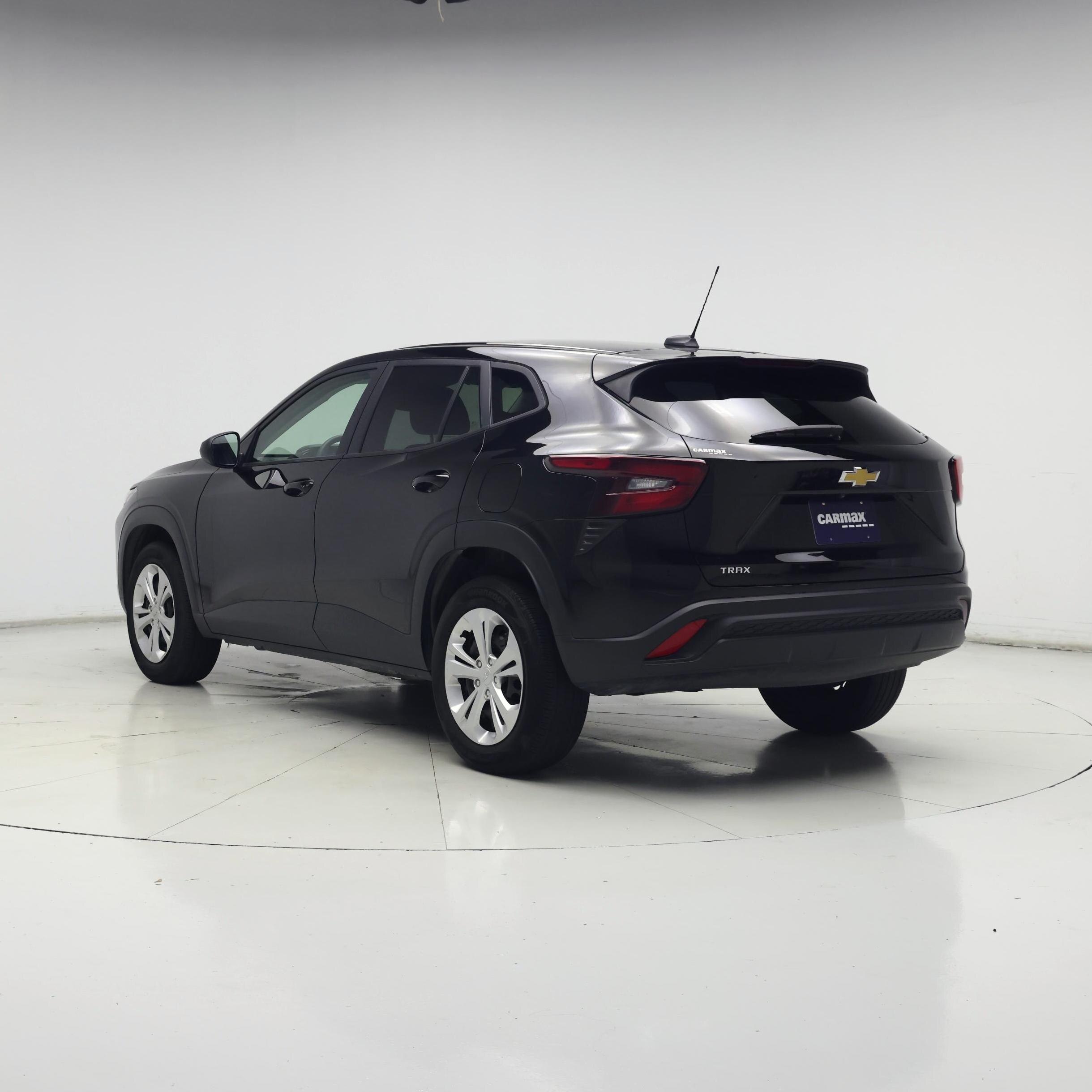Thumbnail: 2025 Chevrolet Trax - 2
