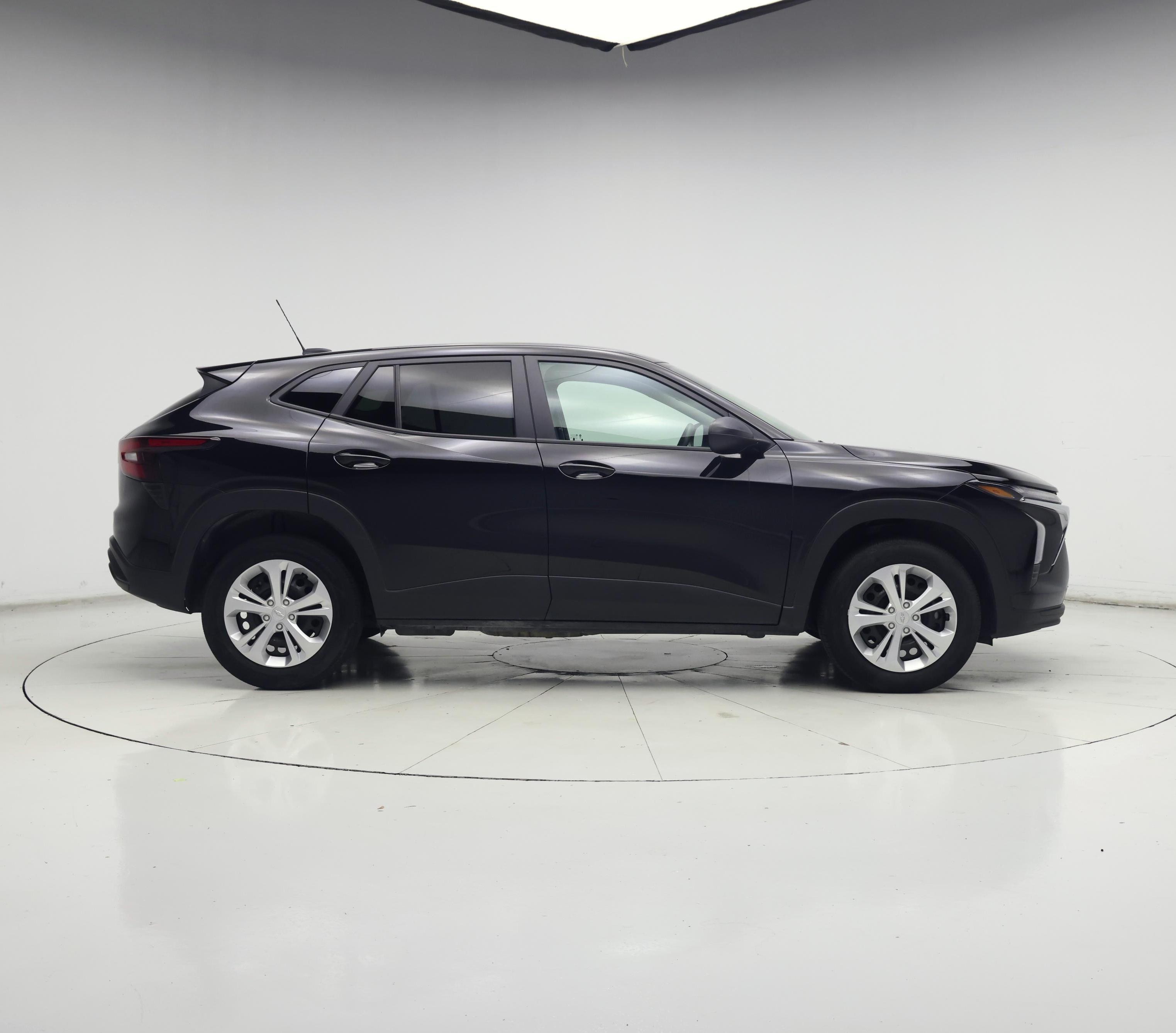 Thumbnail: 2025 Chevrolet Trax - 7