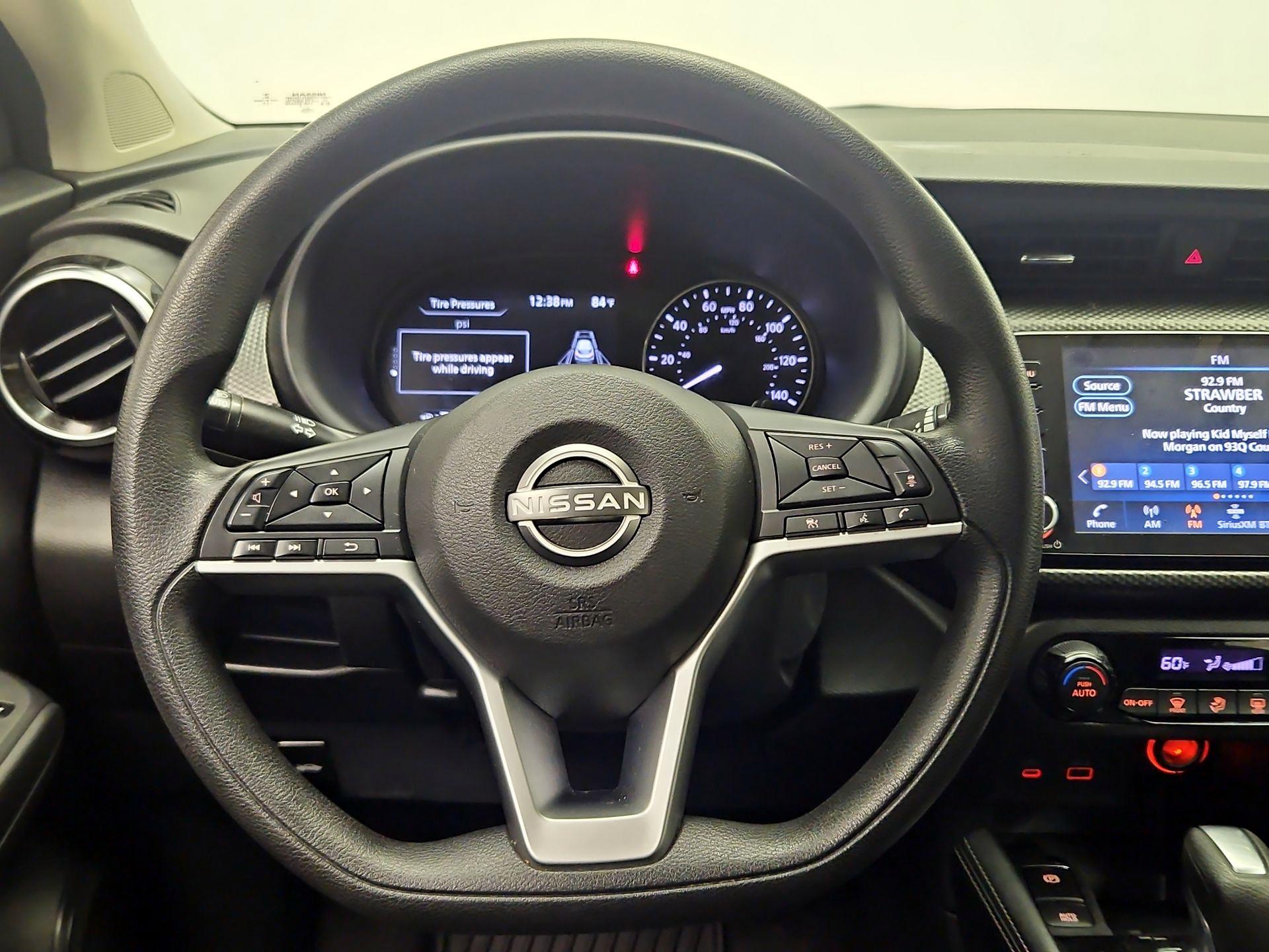 Thumbnail: 2022 Nissan Kicks - 10