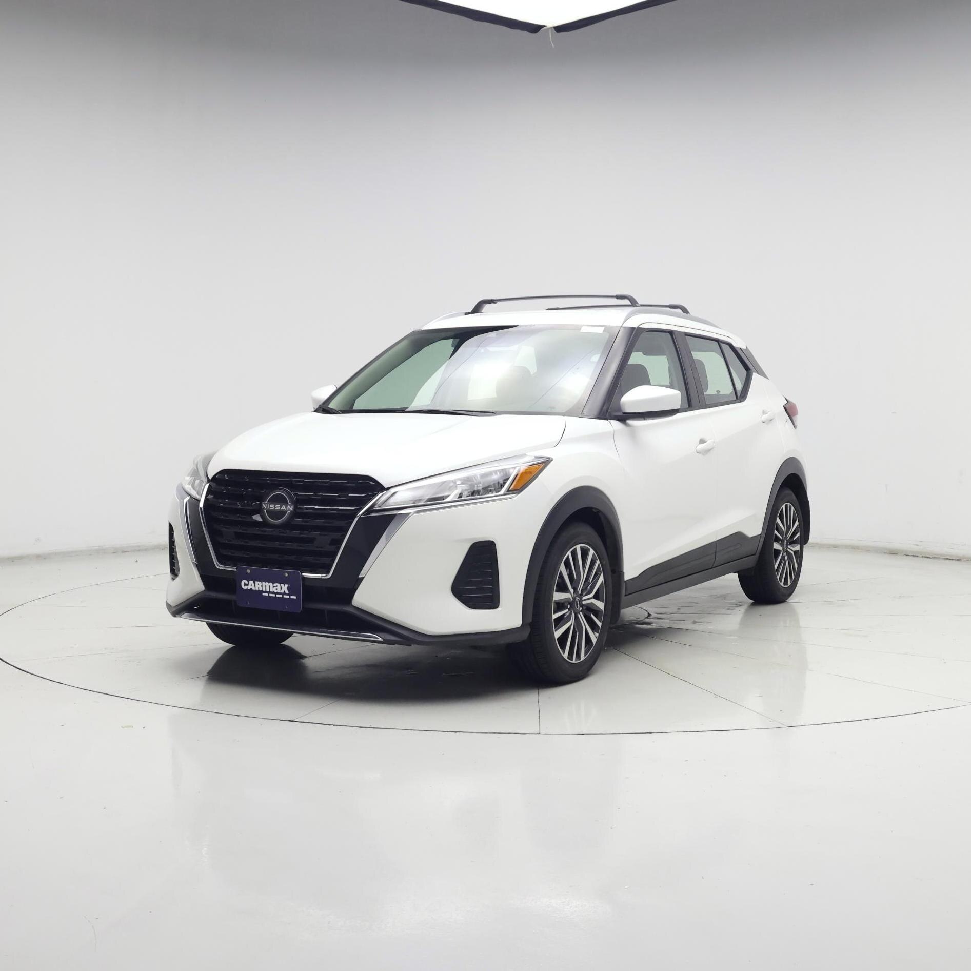 Thumbnail: 2022 Nissan Kicks - 4