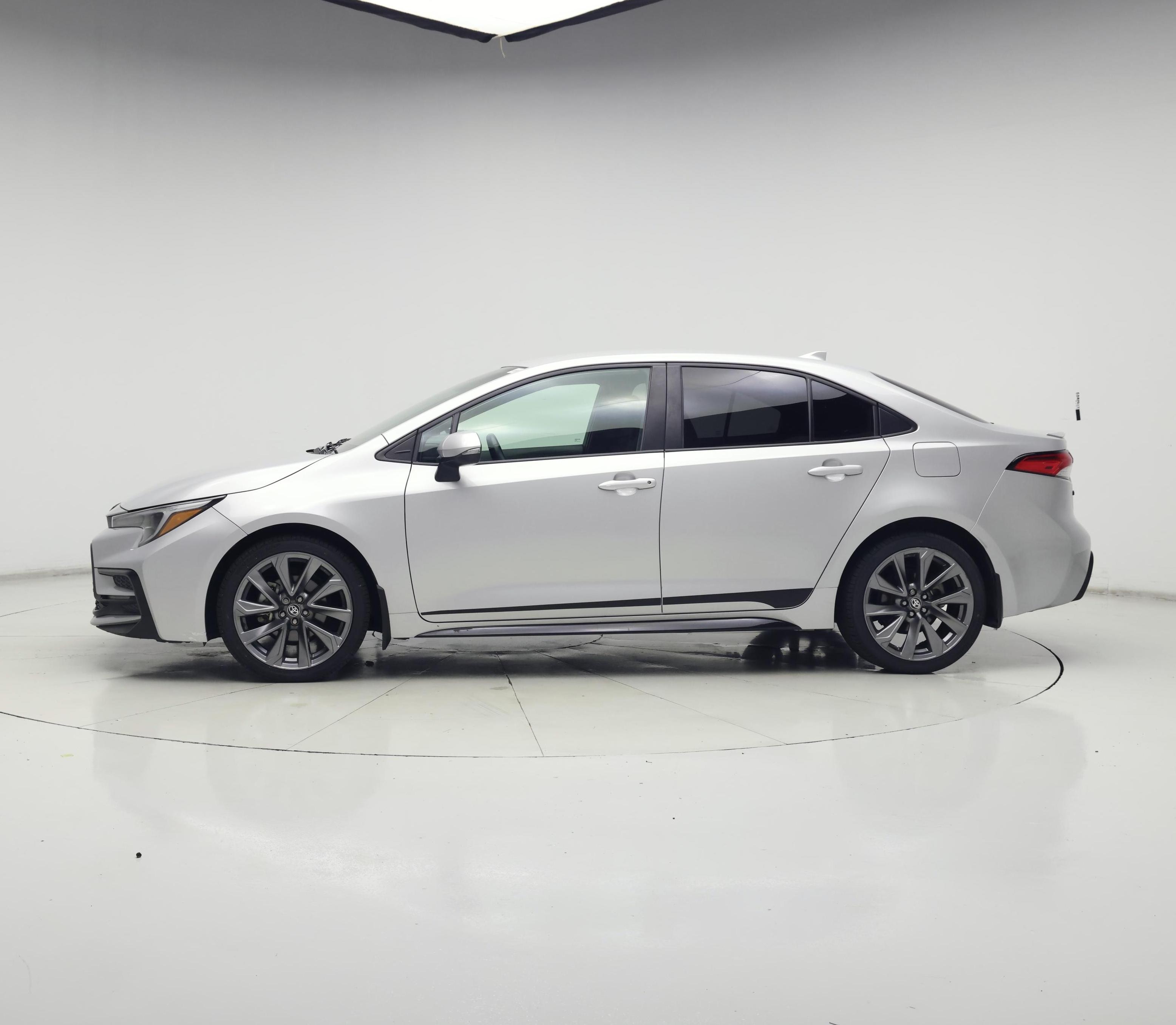Thumbnail: 2024 Toyota Corolla - 3