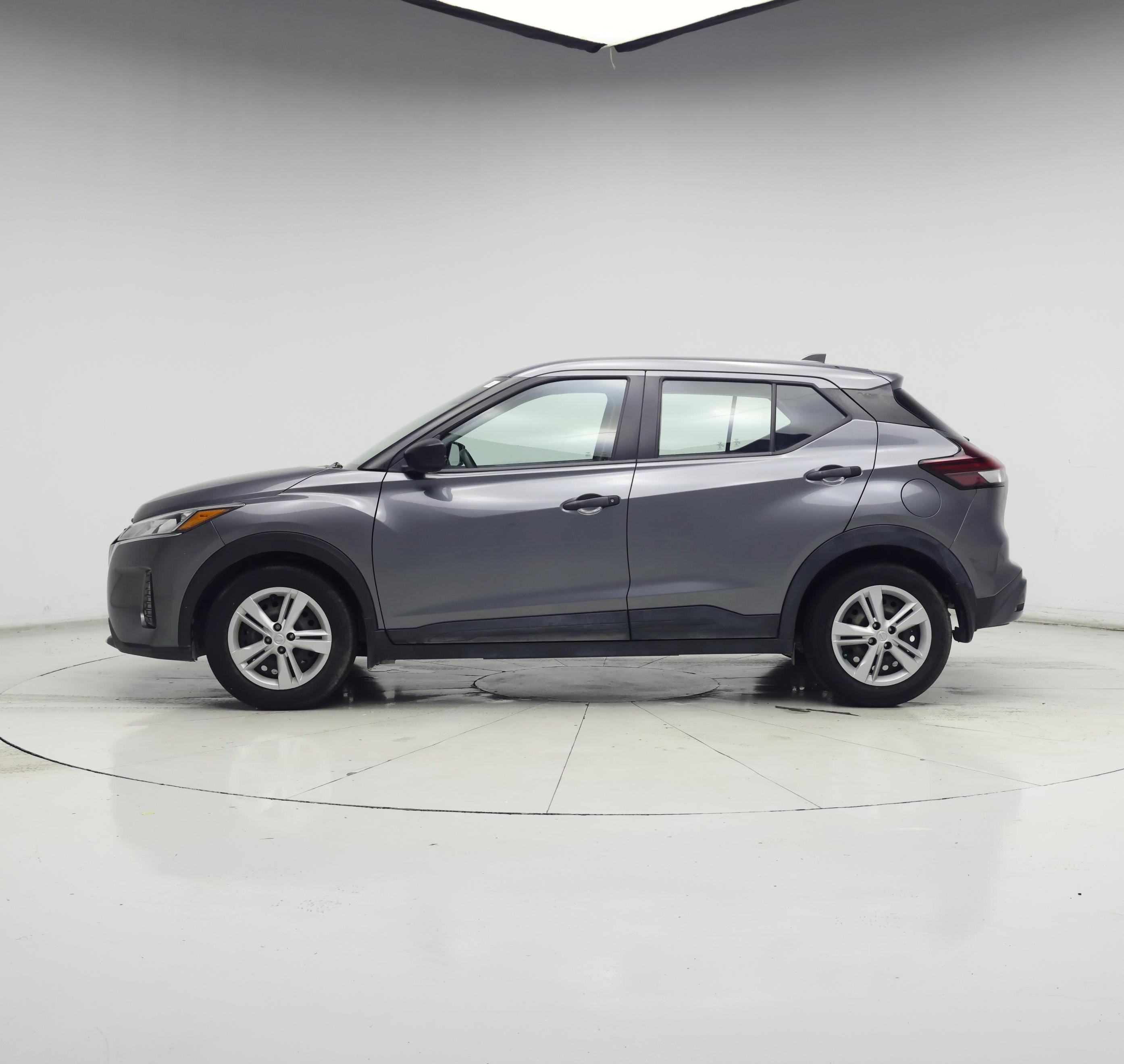 Thumbnail: 2021 Nissan Kicks - 3