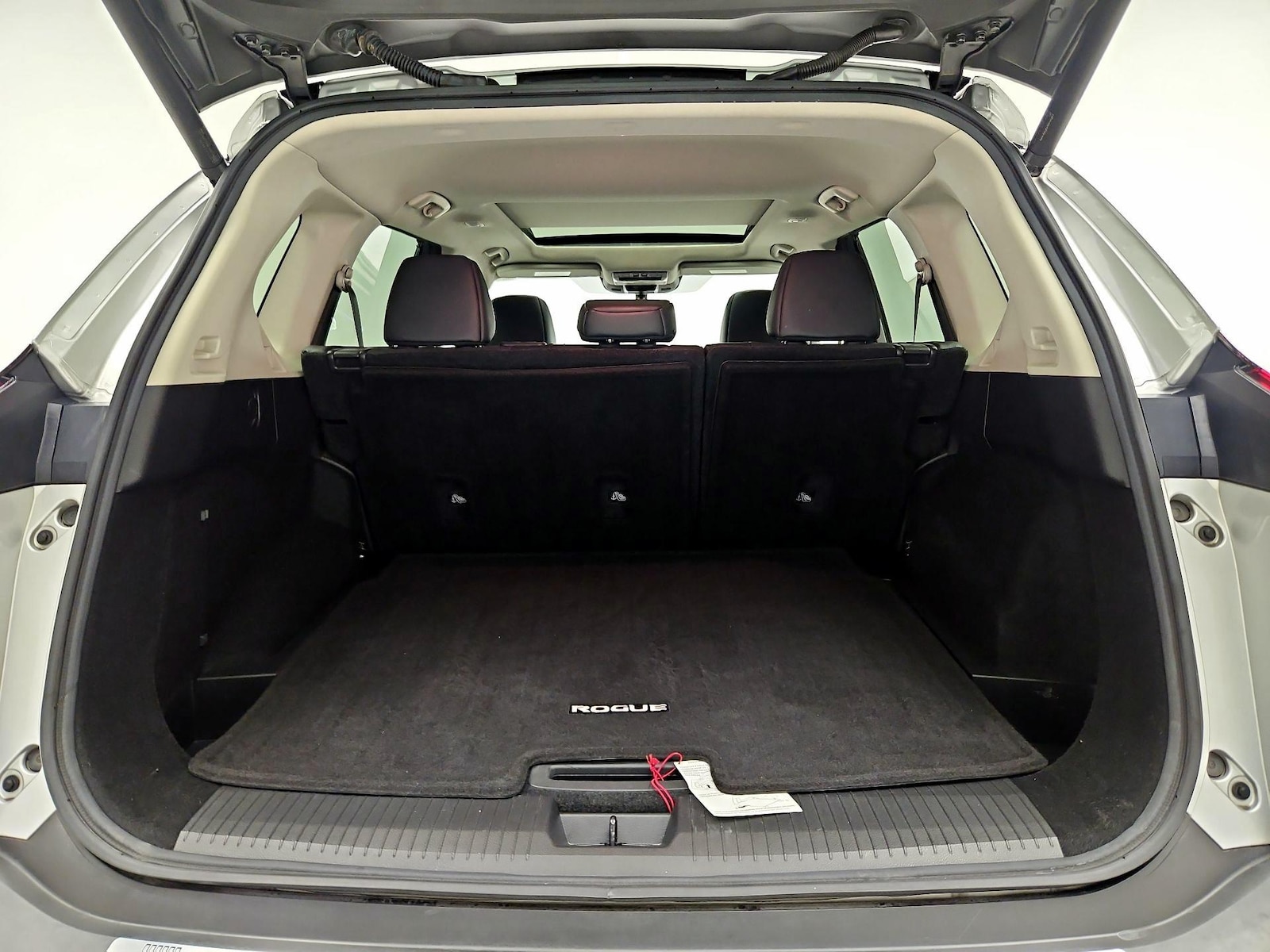 2021 Nissan Rogue SV - Photo 22