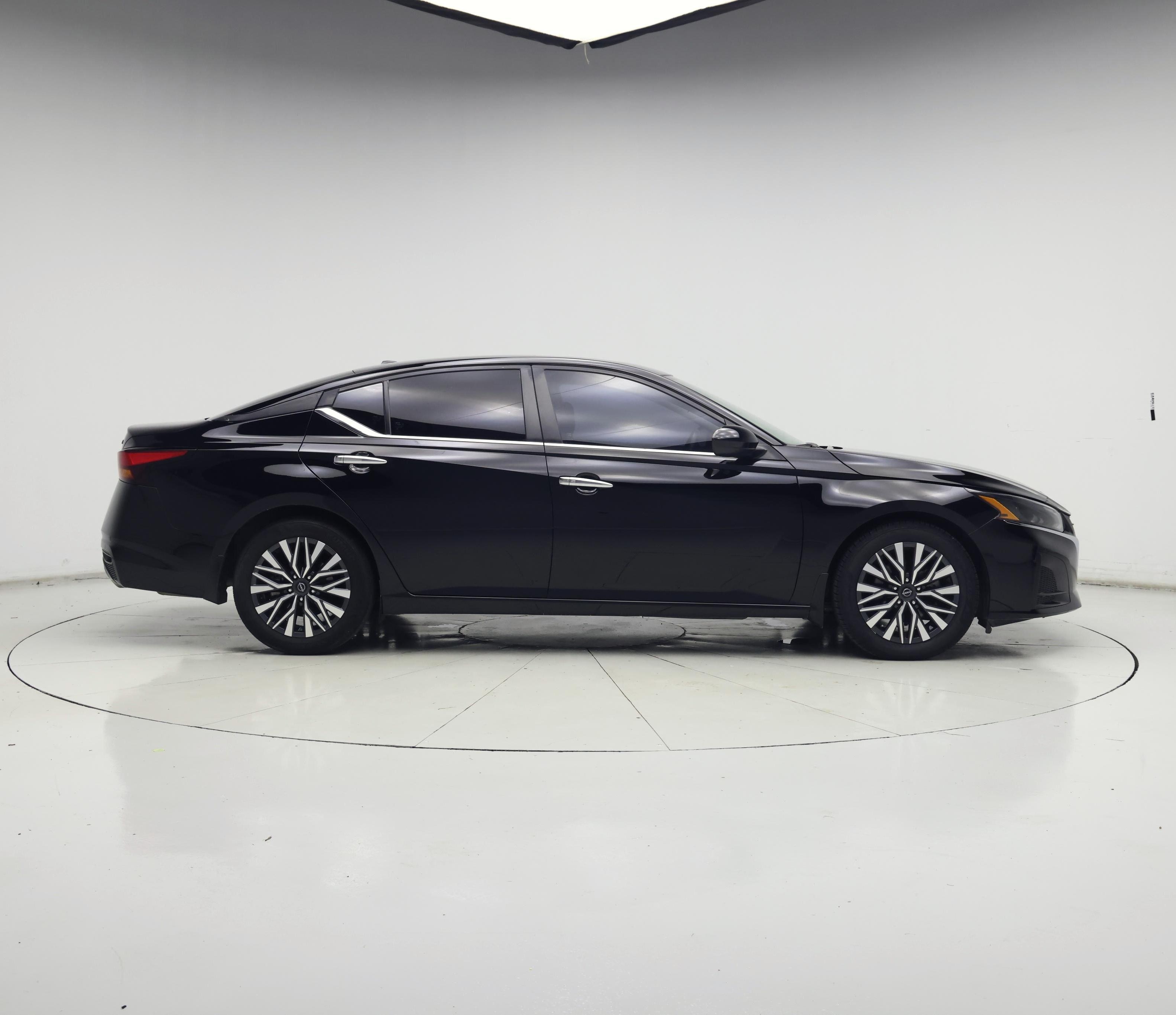 Thumbnail: 2024 Nissan Altima - 7