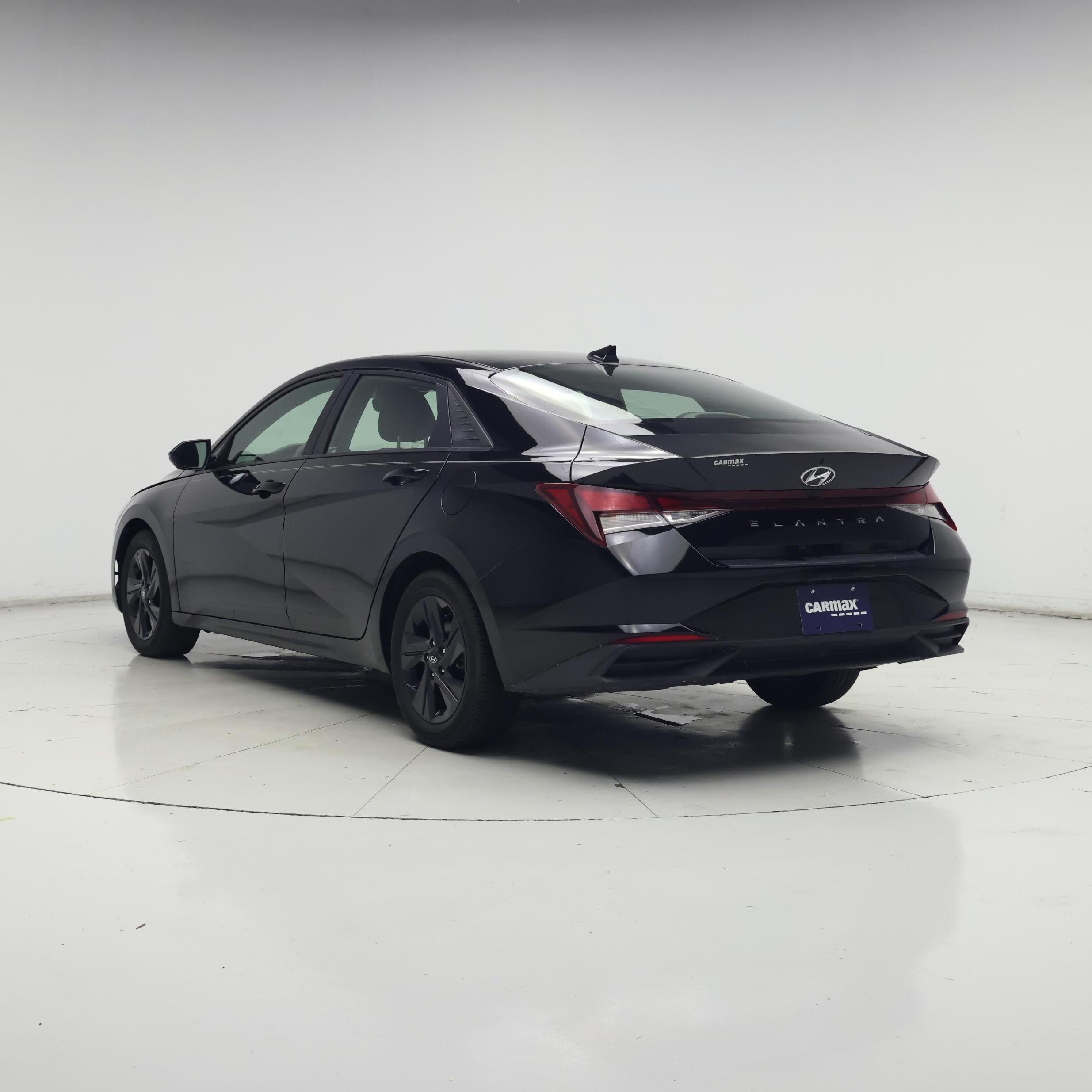 Thumbnail: 2023 Hyundai Elantra - 2