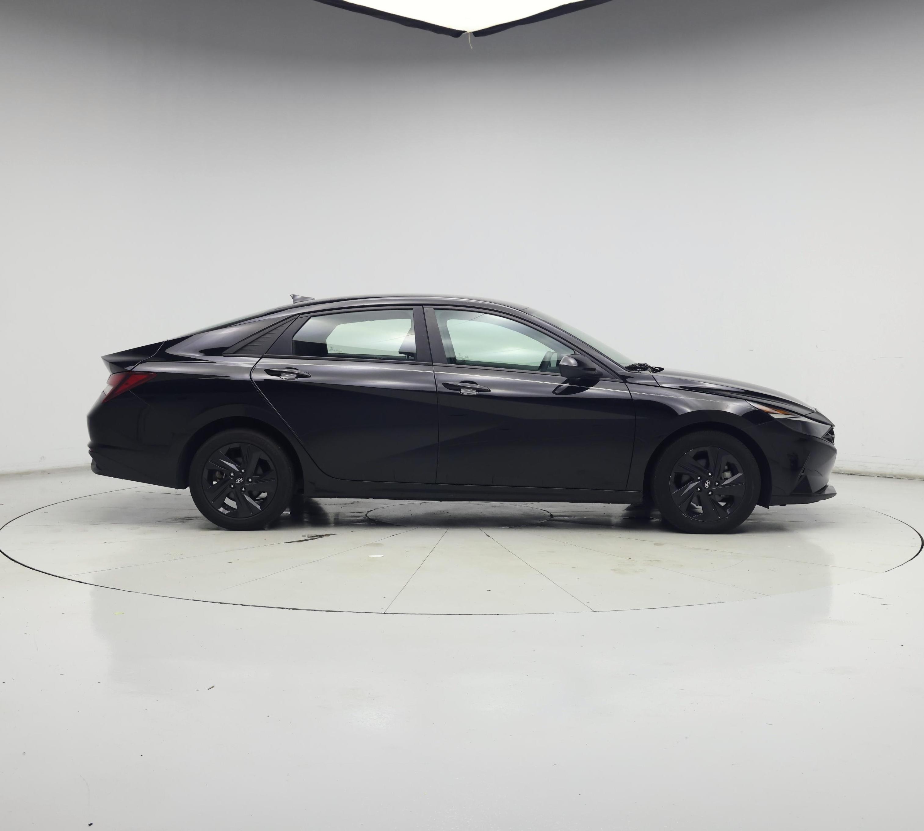 Thumbnail: 2023 Hyundai Elantra - 7