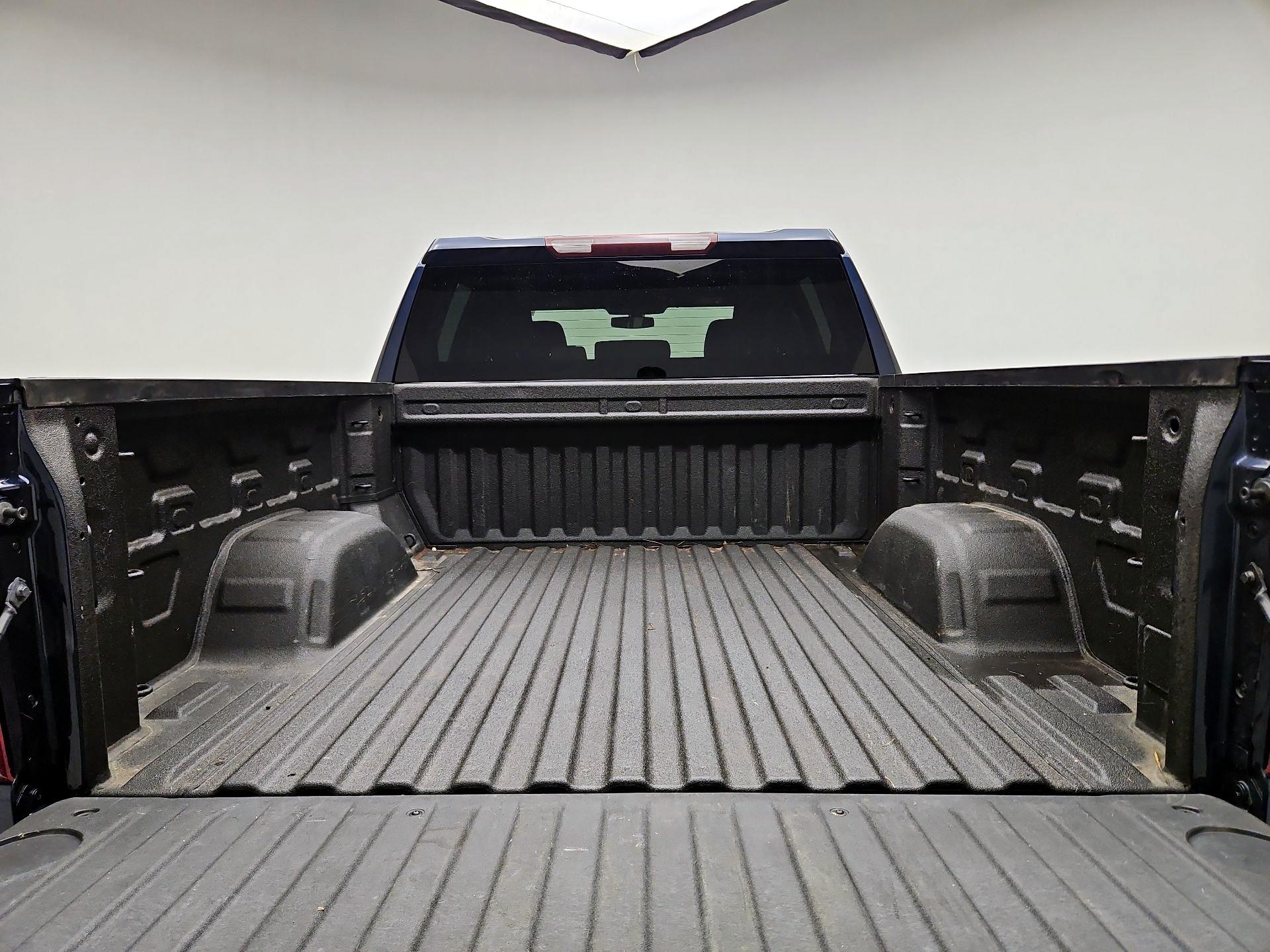 Thumbnail: 2019 Chevrolet Silverado 1500 - 20