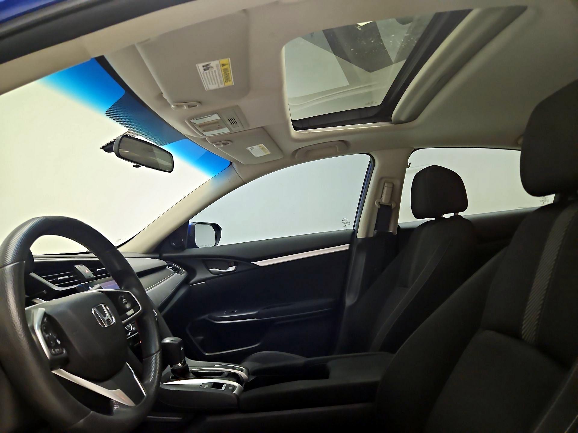 Thumbnail: 2017 Honda Civic - 18