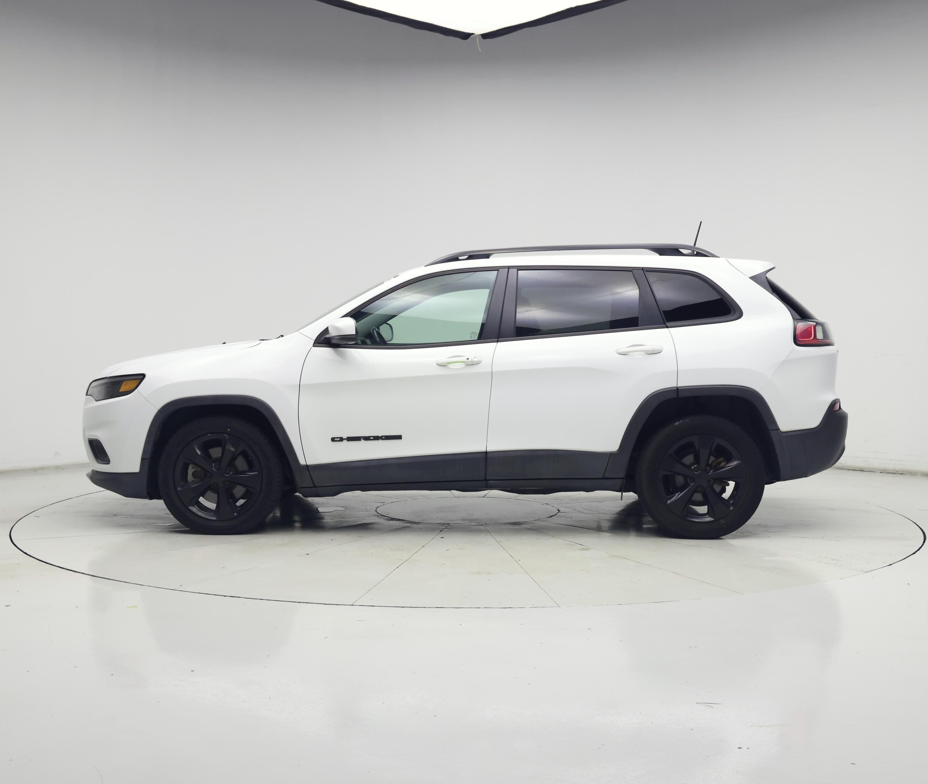 Thumbnail: 2019 Jeep Cherokee - 3