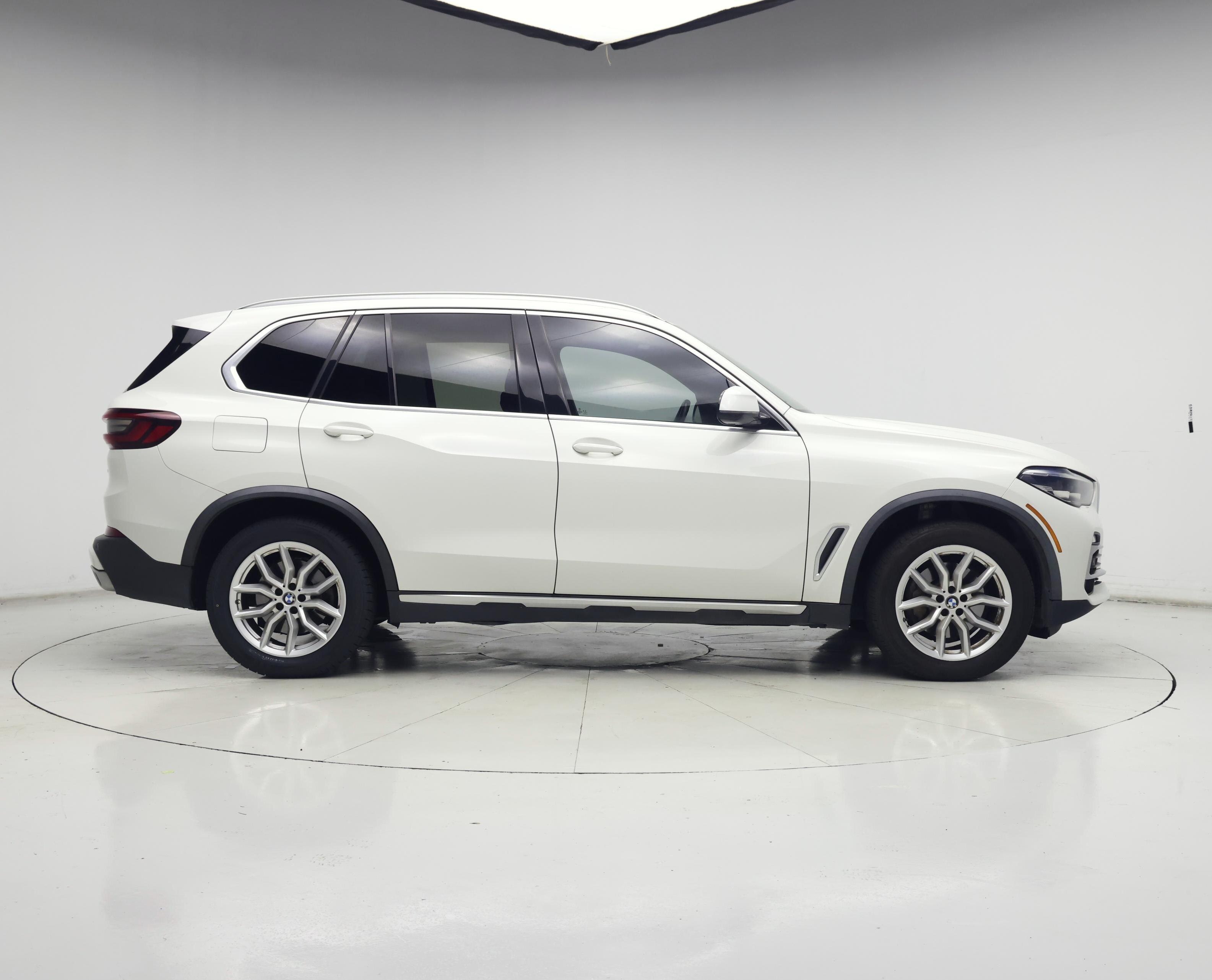 Thumbnail: 2021 BMW X5 - 7