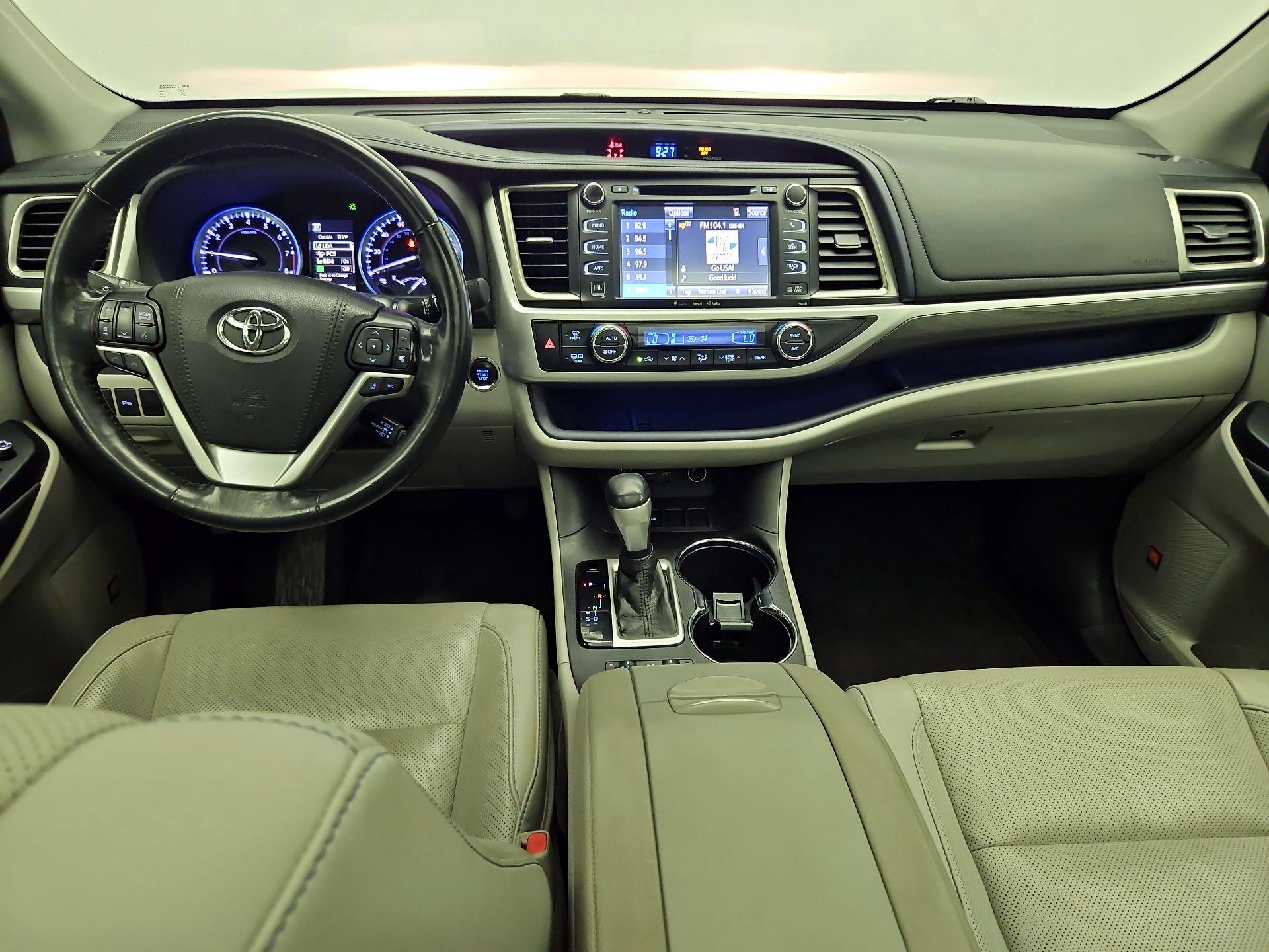 Thumbnail: 2019 Toyota Highlander - 9