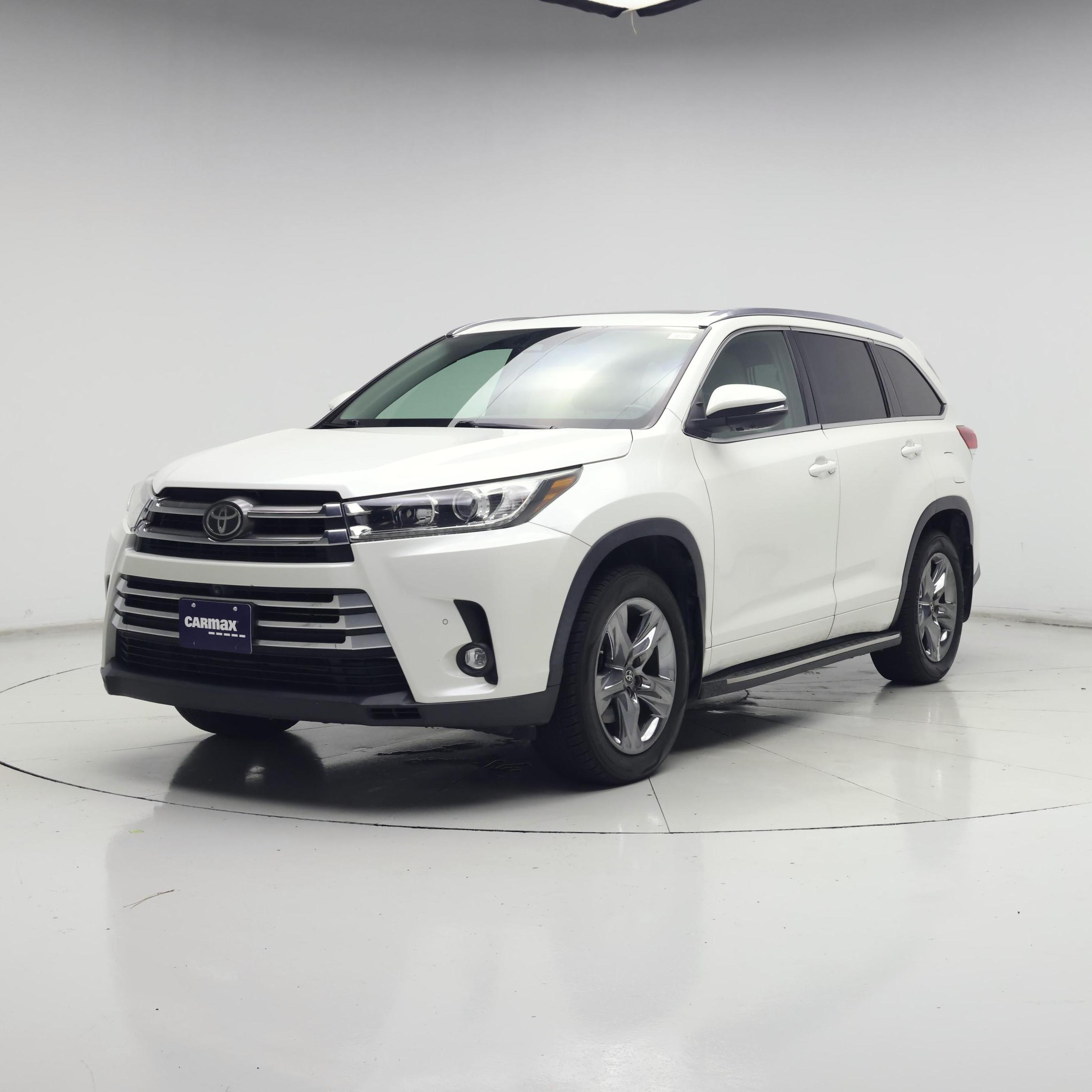 Thumbnail: 2019 Toyota Highlander - 4