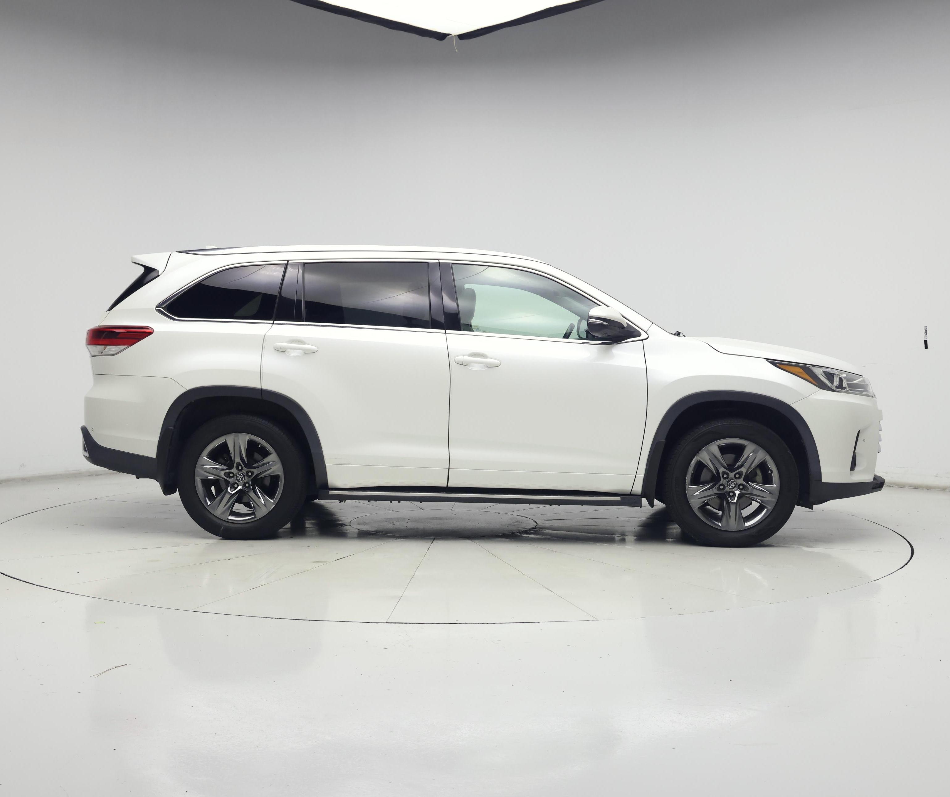 Thumbnail: 2019 Toyota Highlander - 7