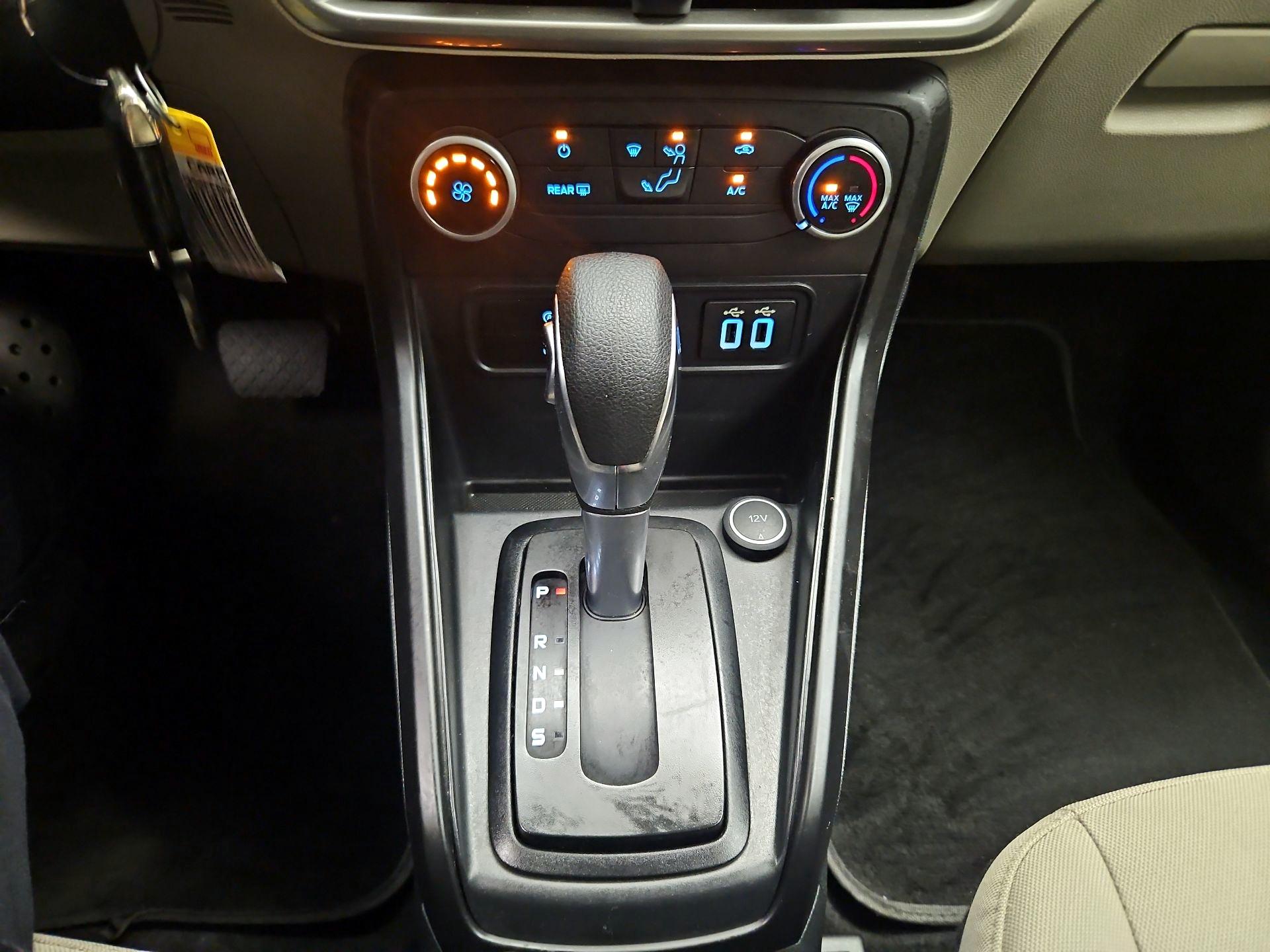 Thumbnail: 2021 Ford EcoSport - 16
