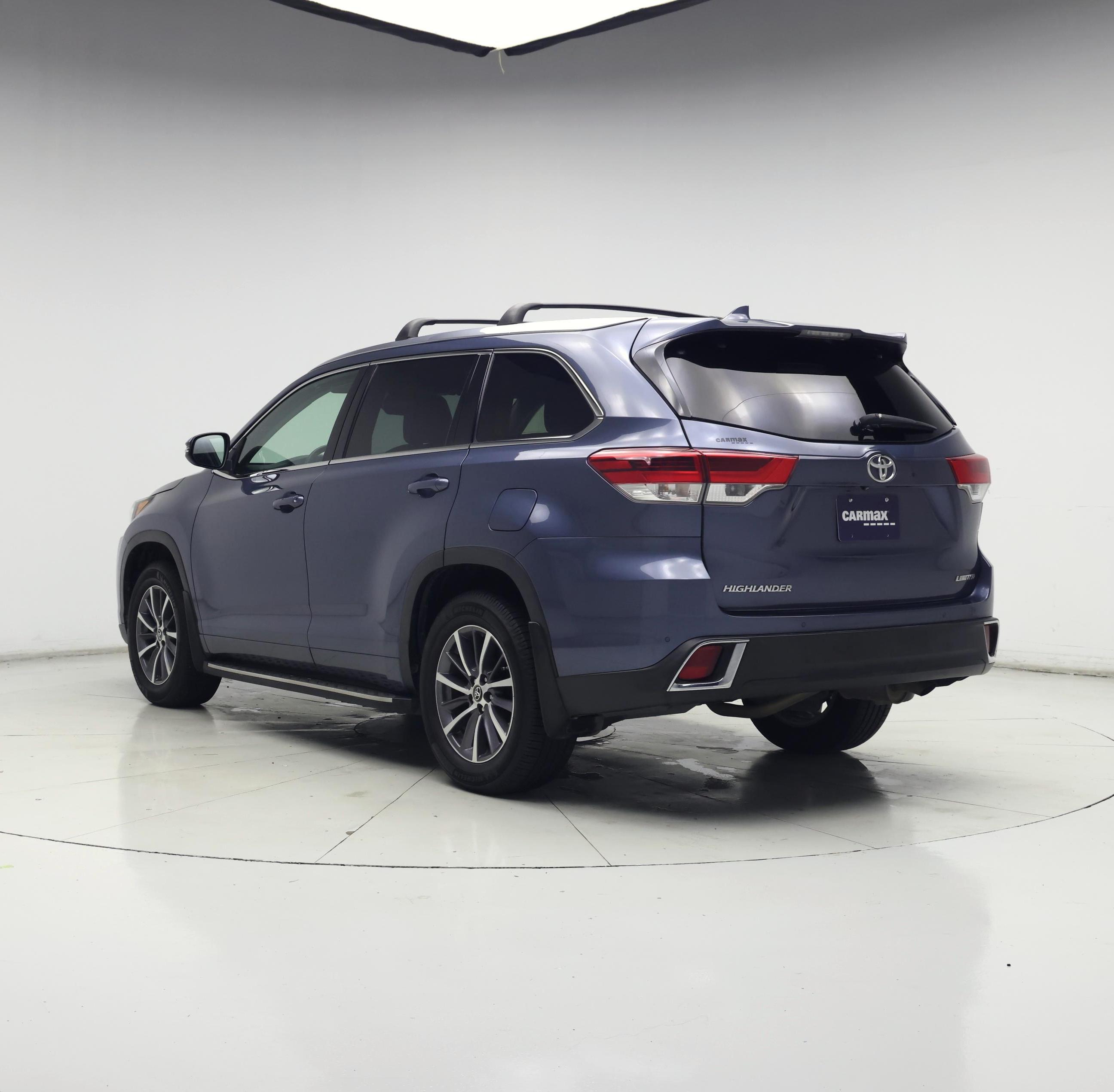 Thumbnail: 2019 Toyota Highlander - 2