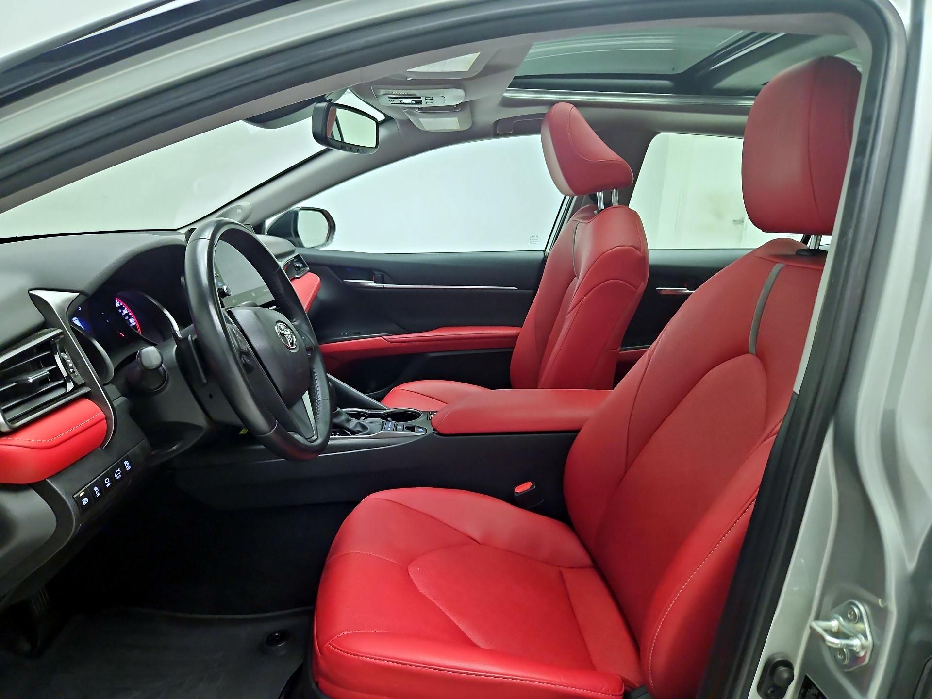 Thumbnail: 2022 Toyota Camry - 11