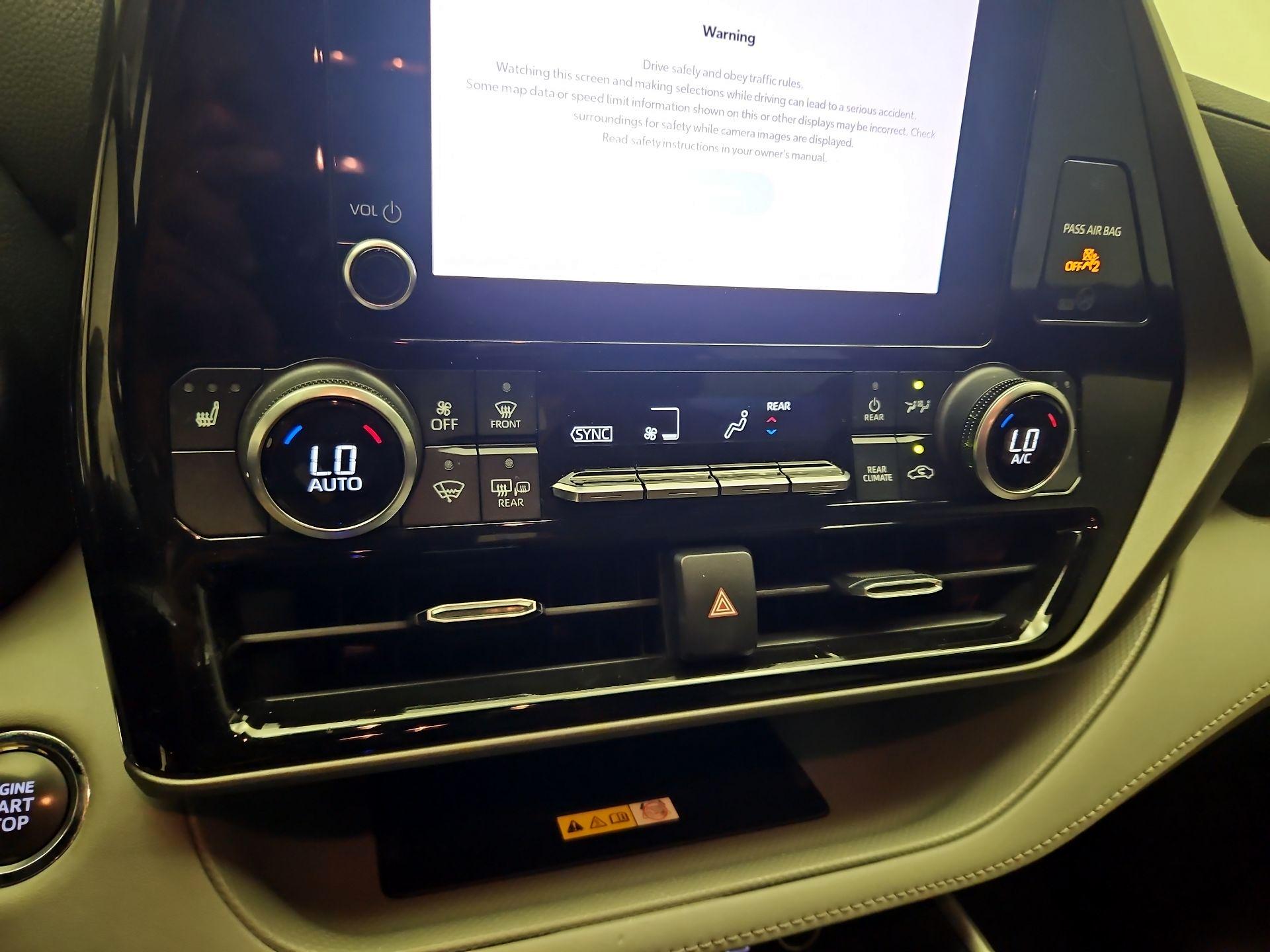 Thumbnail: 2023 Toyota Highlander - 16